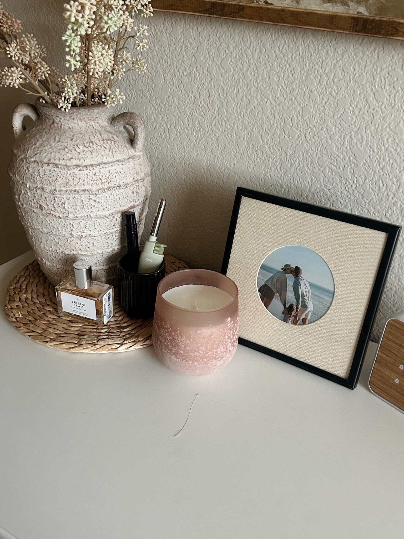 Words cannot express how beautiful this candle and scent is!! Need to get more 😍