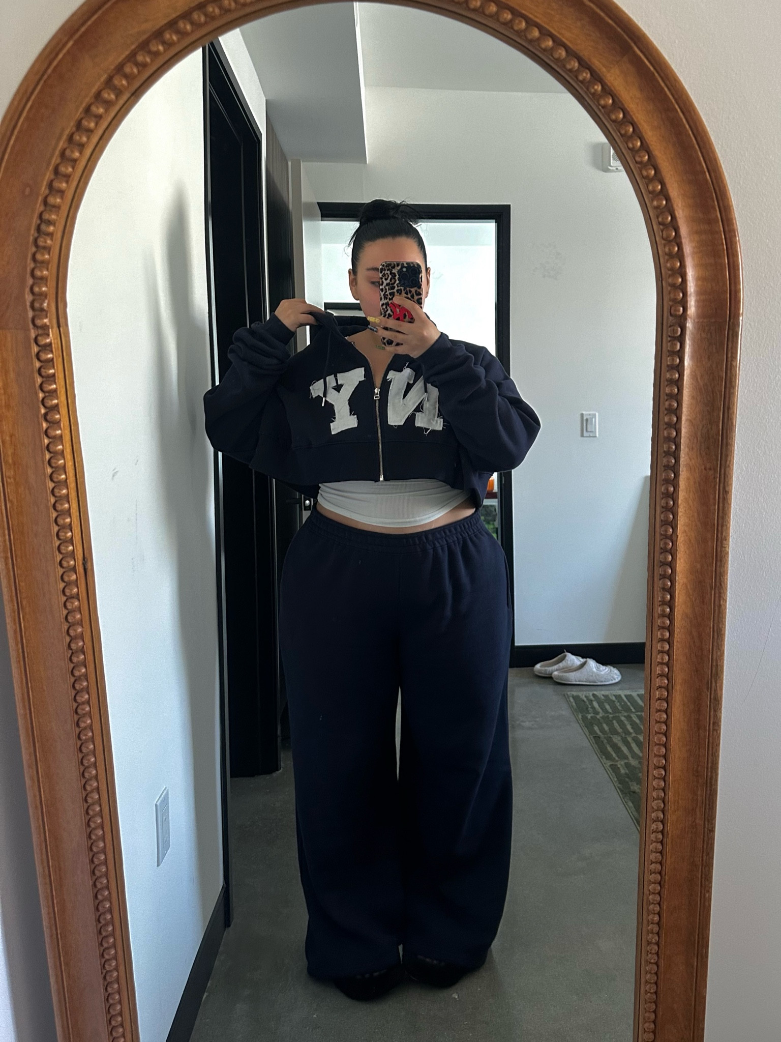 Obsessed with the sweat set rn🫶🏼

Fall outfit, loungewear, matching set, travel outfit, streetwear 

#LTKActive #LTKStyleTip #LTKSeasonal