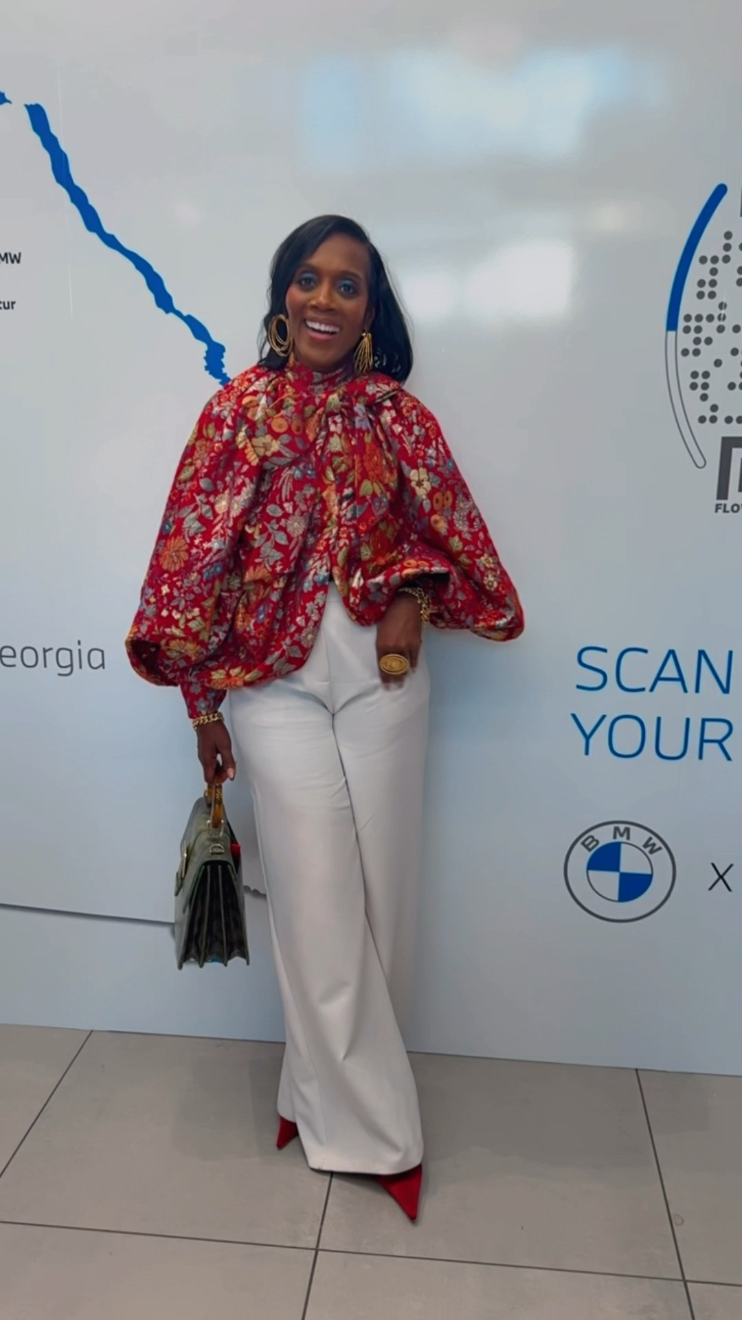 Statement pieces for the win.  This top is so fun. Compliments all day.  Wearing S/M