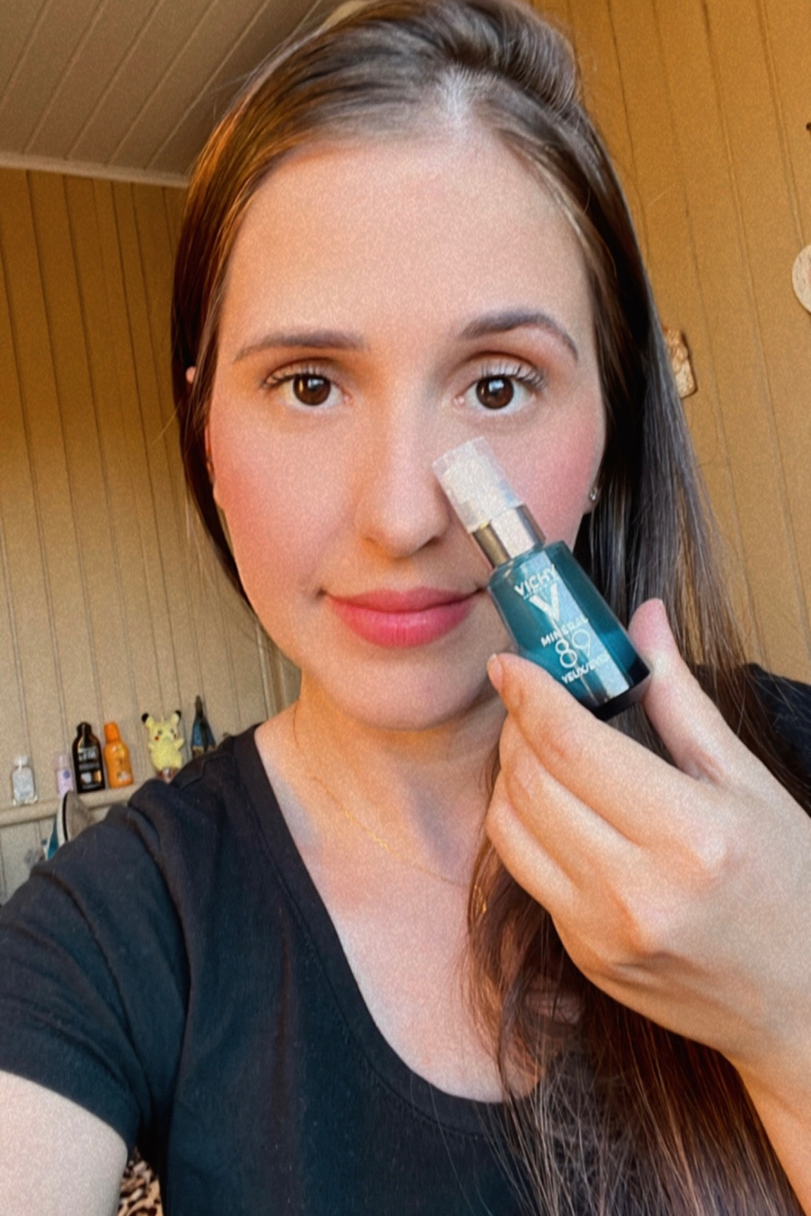 Dica do dia!
Serum Vichy para área dos olhos, hidrata, clareia e suaviza as linhas fininhas ao redor dos olhos 🤩

#LTKbrasil #LTKSeasonal #LTKbeauty