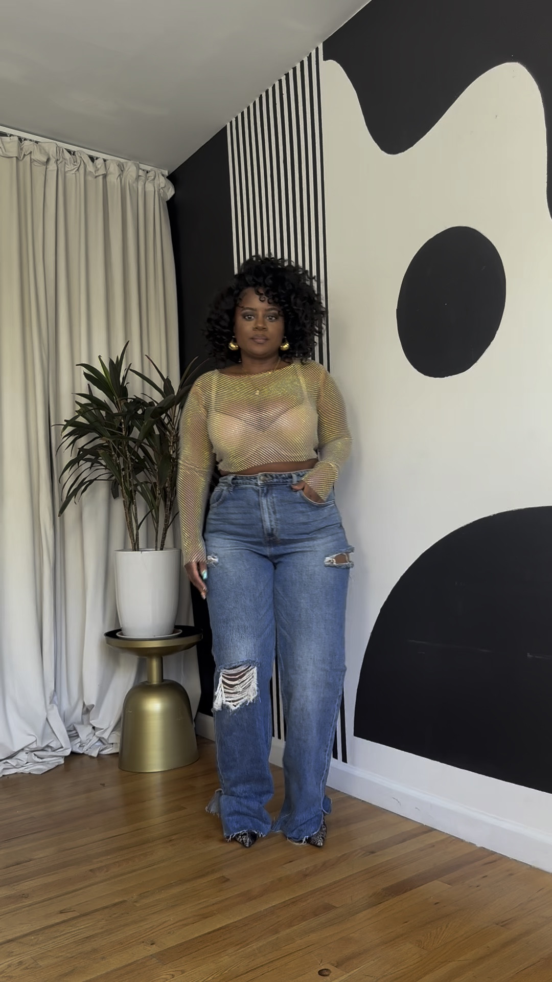 I love a #timeless high rise #denim that first me perfectly. #midsize 

#LTKGiftGuide #LTKMidsize #LTKStyleTip