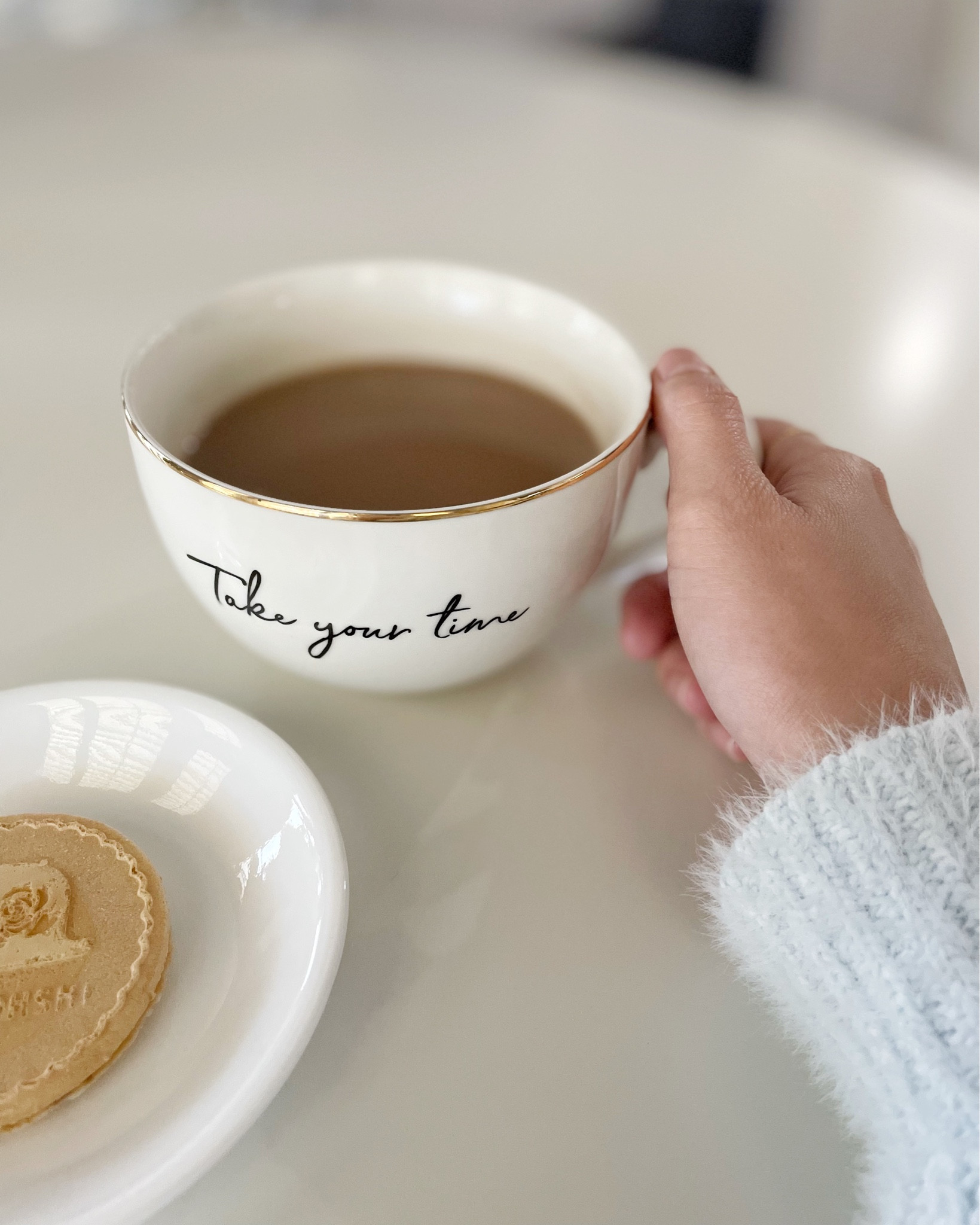 {#simplethings} this is your sign to slow it down & take. your. time. ✨ 


// shop this post & the rest of the porcelain collection via #linkinbio ✌️ {01.04.23}

#LTKunder50 #LTKhome #LTKFind