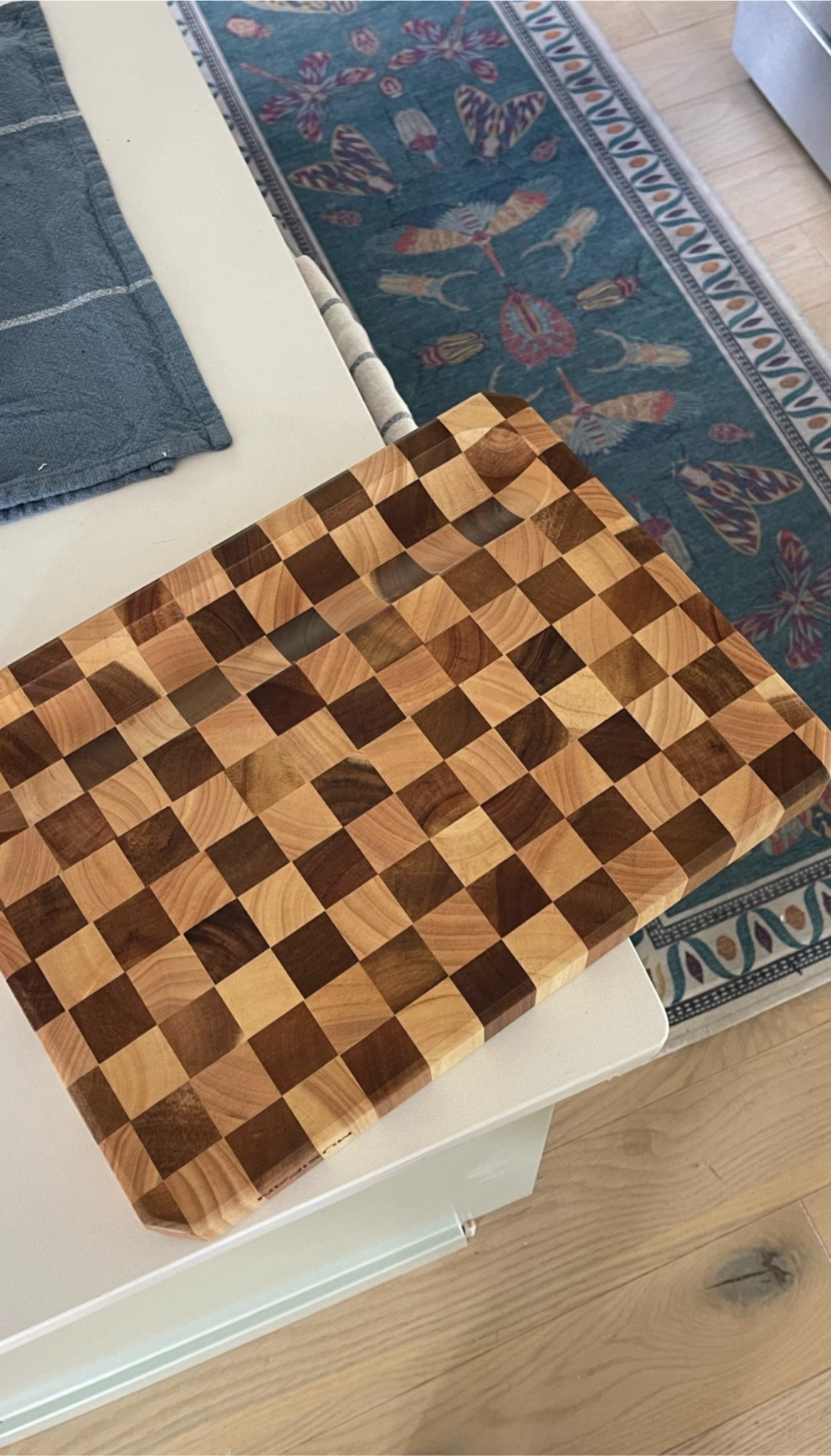 [7/28/25] this cutting board from Amazon is not only stunning but it’s such great quality | gift idea for the home lover + host as well!


