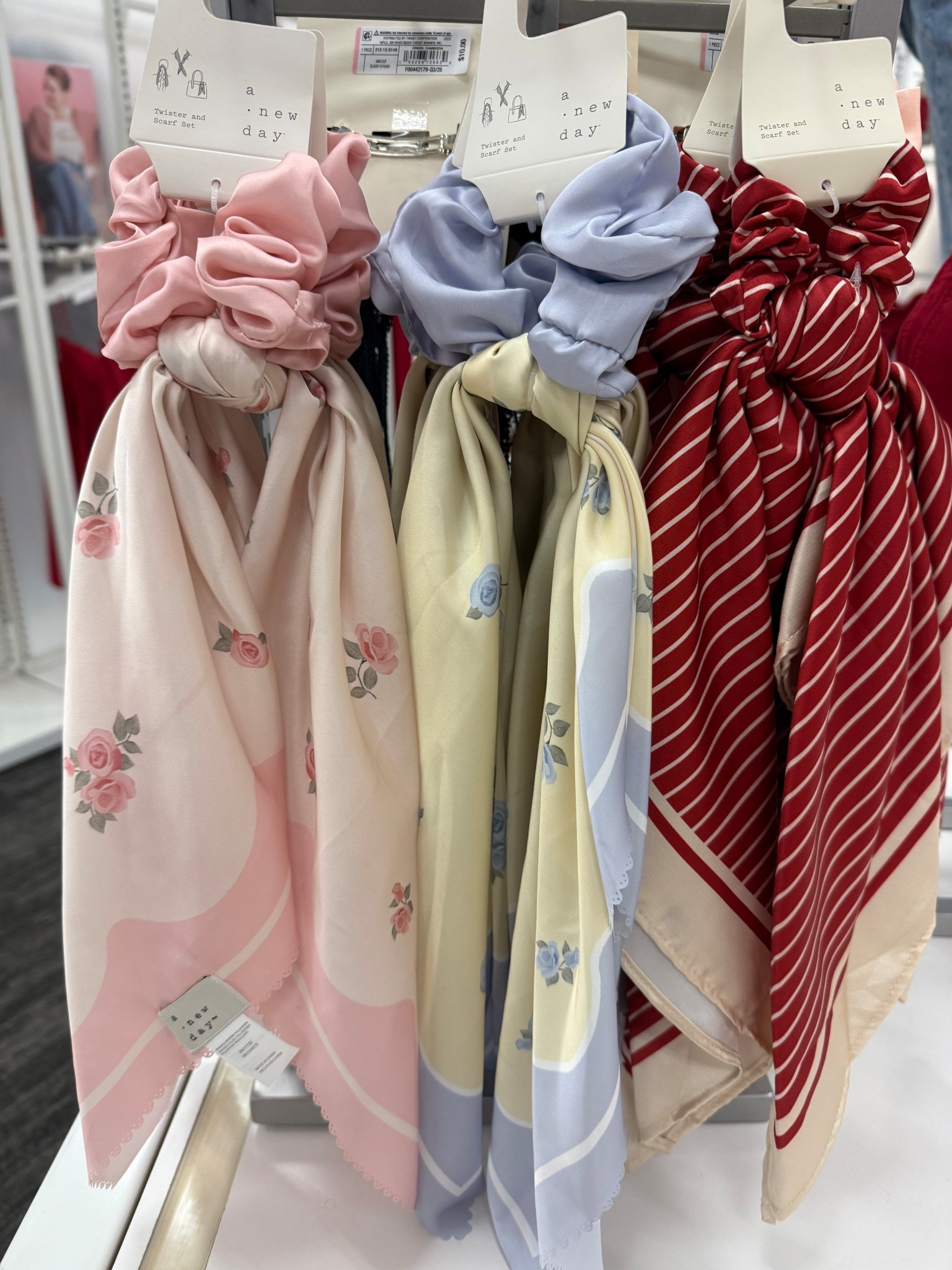 Scarf set

#LTKBeauty #LTKselfcare #LTKgrwm