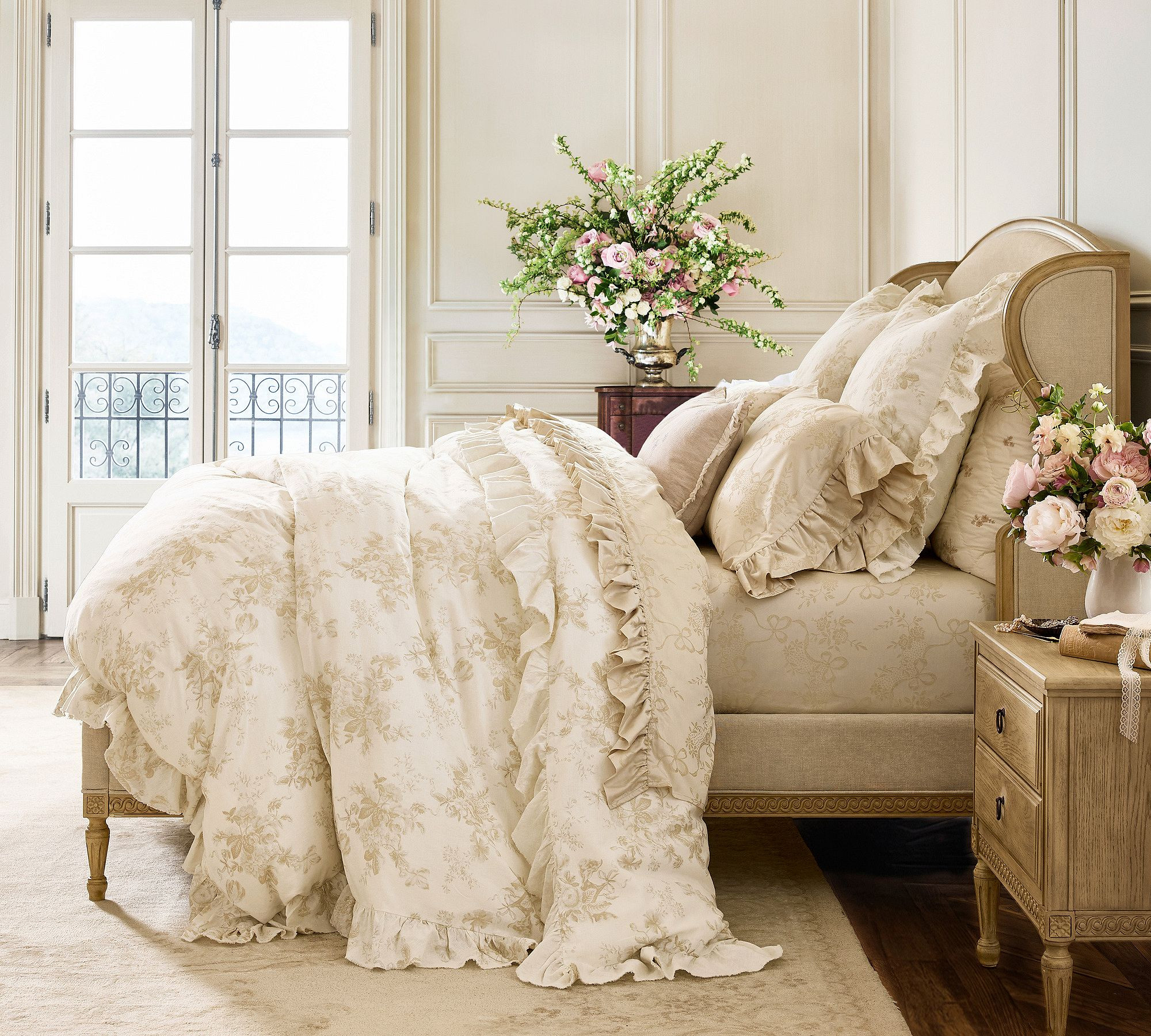 fall bedding but make it soft, floral, and sooo cozy 🌸🍂 these pottery barn duvet + quilt finds are literally perfect for a warm, layered bed moment this season. add some fluffy shams and you’ve got the cutest fall bedroom setup ever 🕯️✨

#fallbeddingideas #potterybarnfinds #cozyfallhome #floralbedding #softgirlaesthetic #bedroomdecor #cozyvibesonly #fallrefresh #homeinspo #ltkstyle #cozyhomeideas #fallbedroom #quiltedcomfort #dreamyhome #aestheticroom #falllayering #cozydetails #homestyleinspo #warmhomevibes 

 #LTKSeasonal #LTKHome #LTKSaleAlert