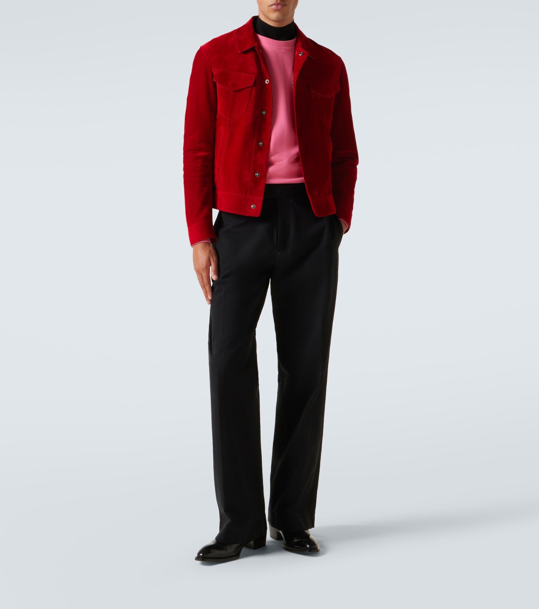 Tom Ford
Suede jacket

#LTKActive #LTKHome #LTKU