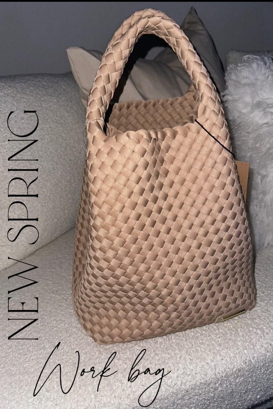 This spacious bag fits my 13inch MacBook with ease. Now on sale 👇🏽

#LTKsalealert #LTKfindsunder50 #LTKitbag