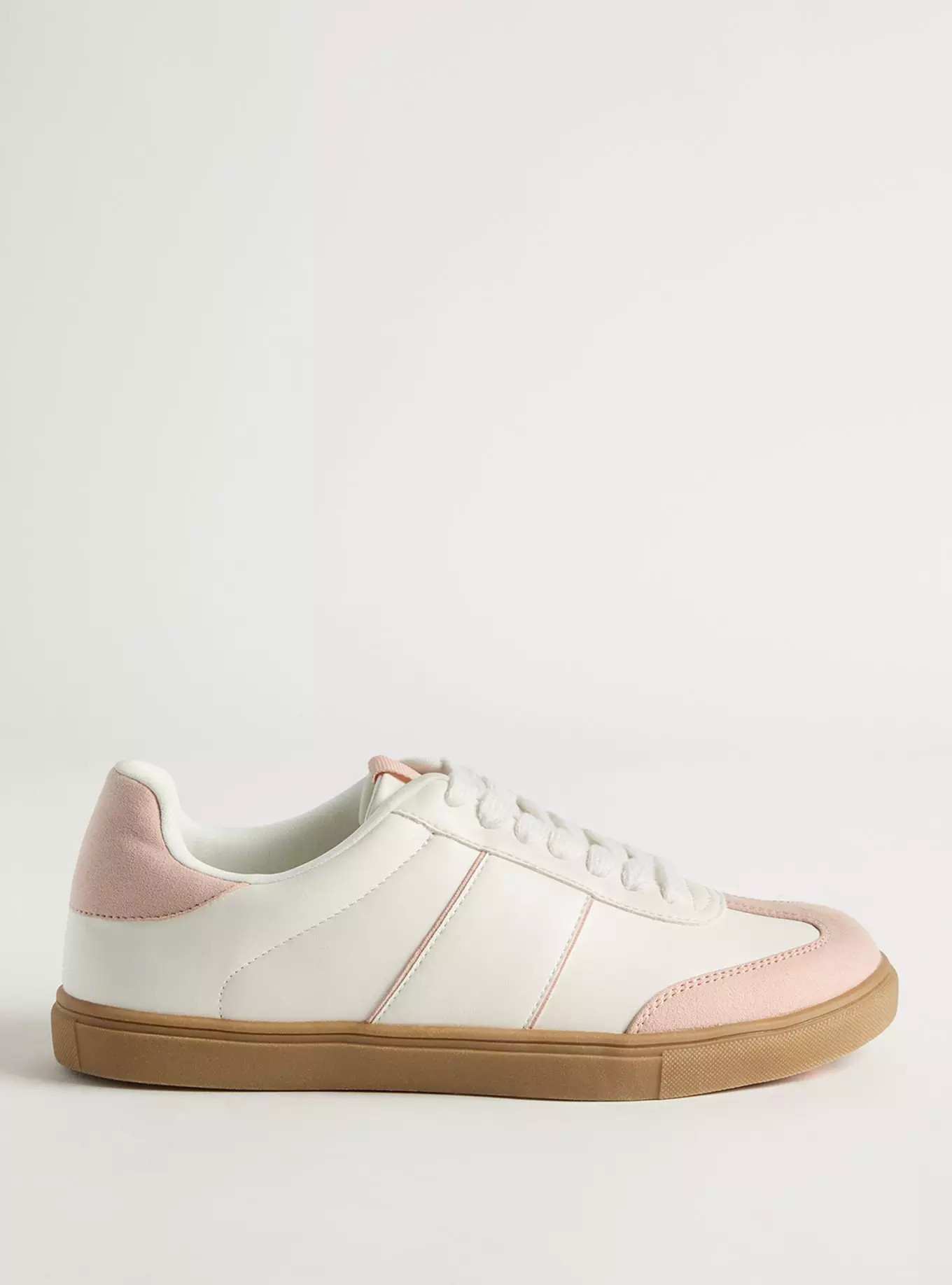 Lace-Up Sneaker (WW) | Torrid (US & Canada)