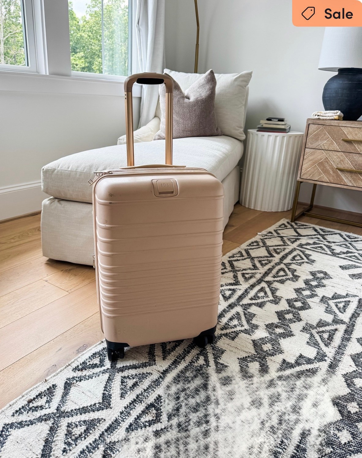 Love this carry on! The Colbalt color is included in the Nordstrom Sale! 

Travel | Suitcase | Beis | Expandable Carry On

#LTKSaleAlert #LTKTravel