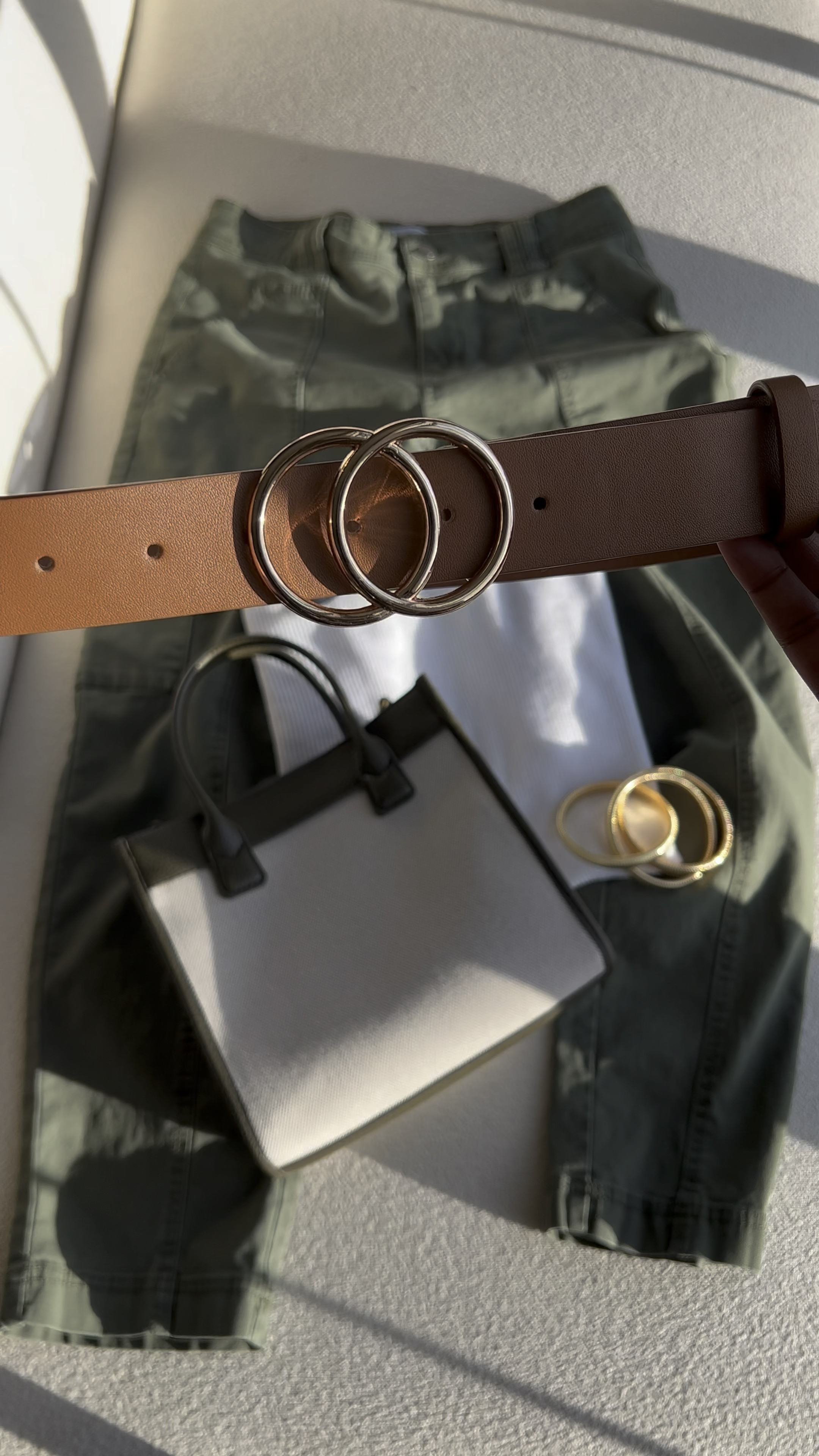 Happy Saturday! ☺️

All of these are from @walmart. The belt, handbag, bracelet, utility pants, gold earrings, nude pumps, black sunglasses💕

Scroll below to shop! 

#LTKmidsize #LTKstyletip #LTKHolidaySale