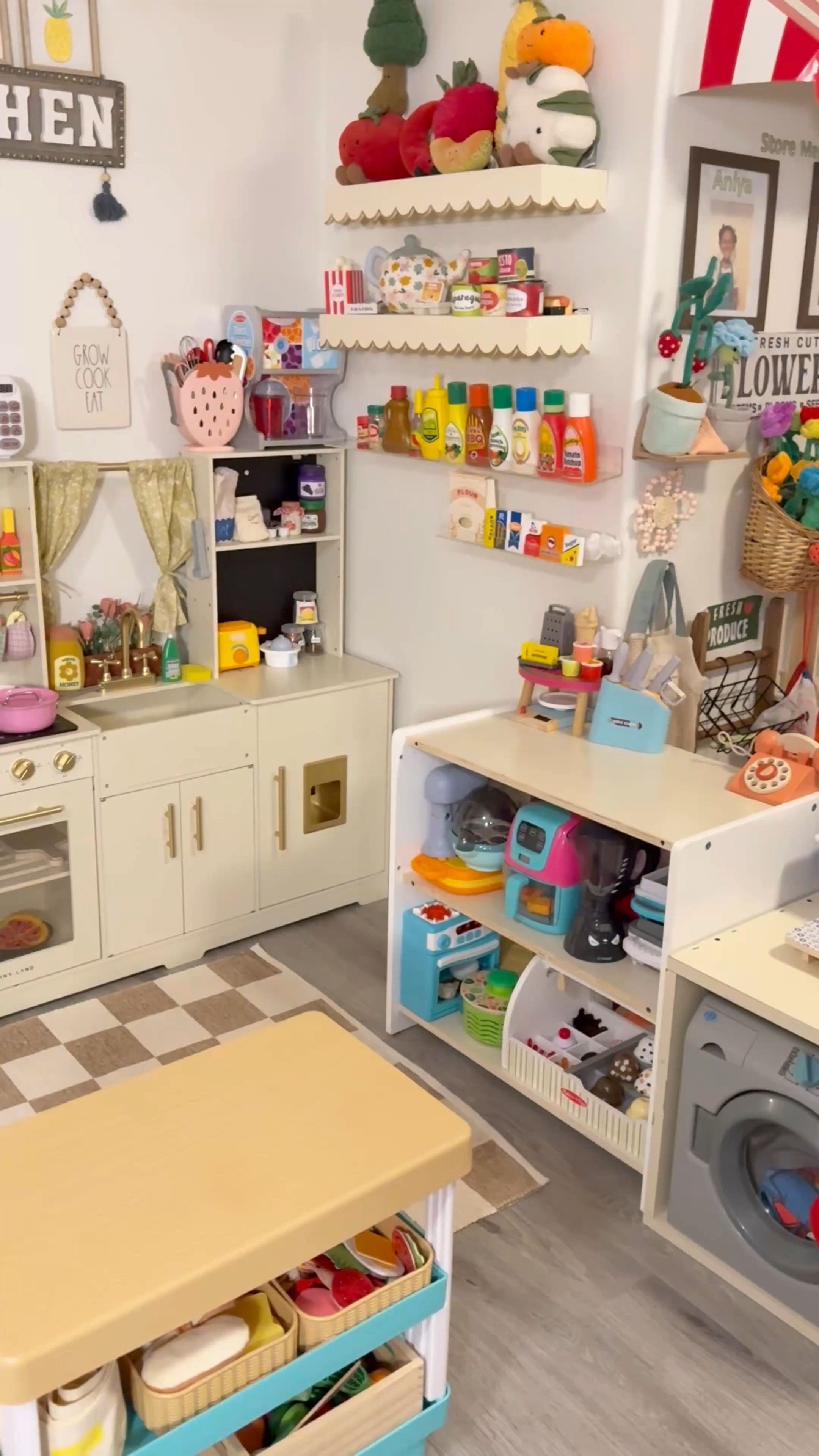 Fun pretend play foods