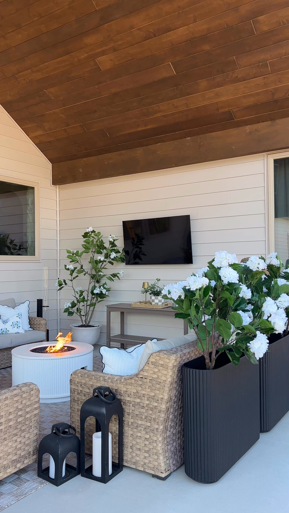 Backyard patio decor inspo!

backyard patio
Patio set up
Patio fire pit 
Patio refresh
Patio aesthetic 
Patio furniture

#LTKSeasonal #LTKHome