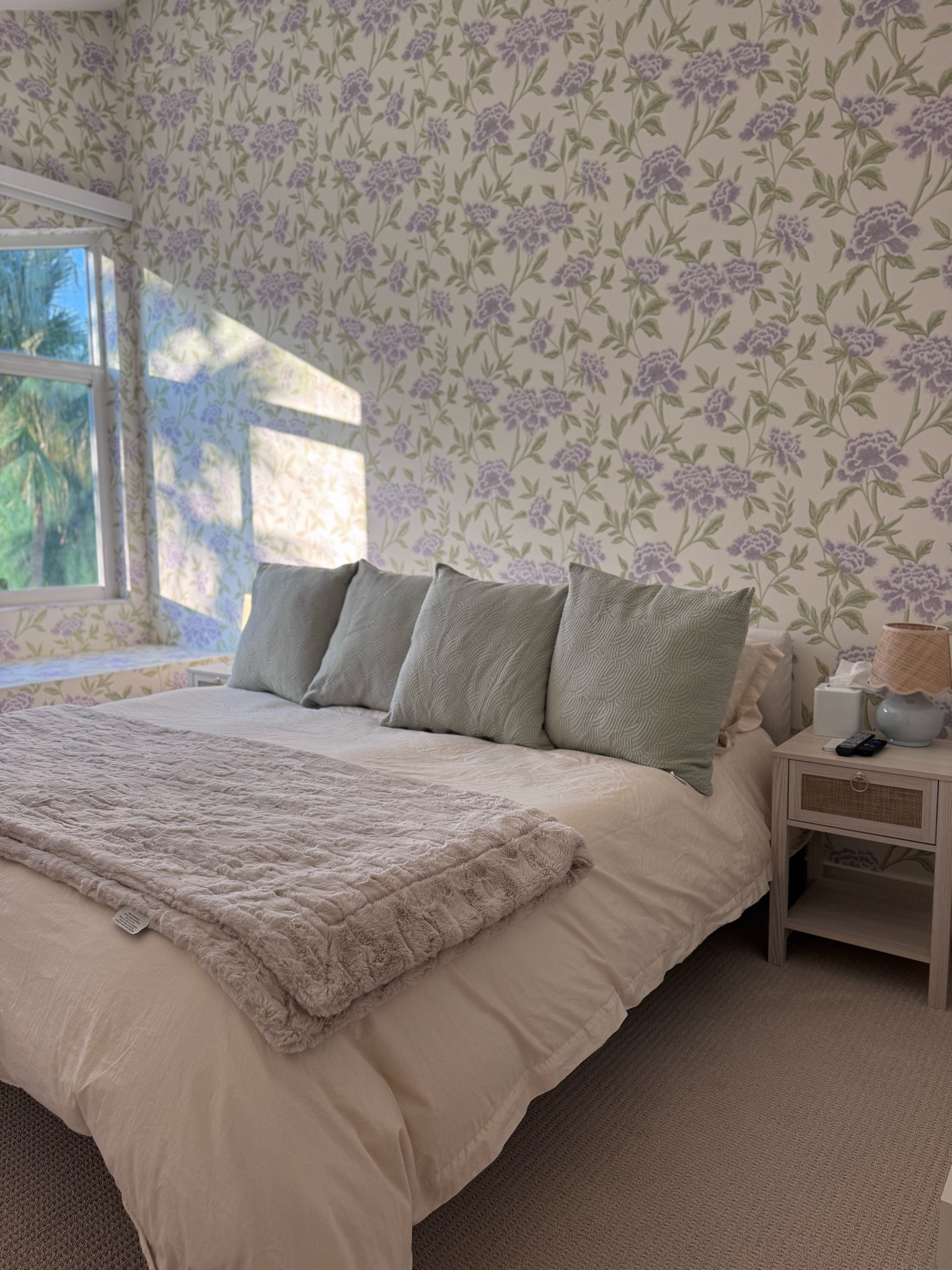 Dreamy guest room from Wayfair. Shop their Presidents’ Day Clearance now for fast shipping and up to 70% off select items. @wayfair #wayfair #wayfairpartner