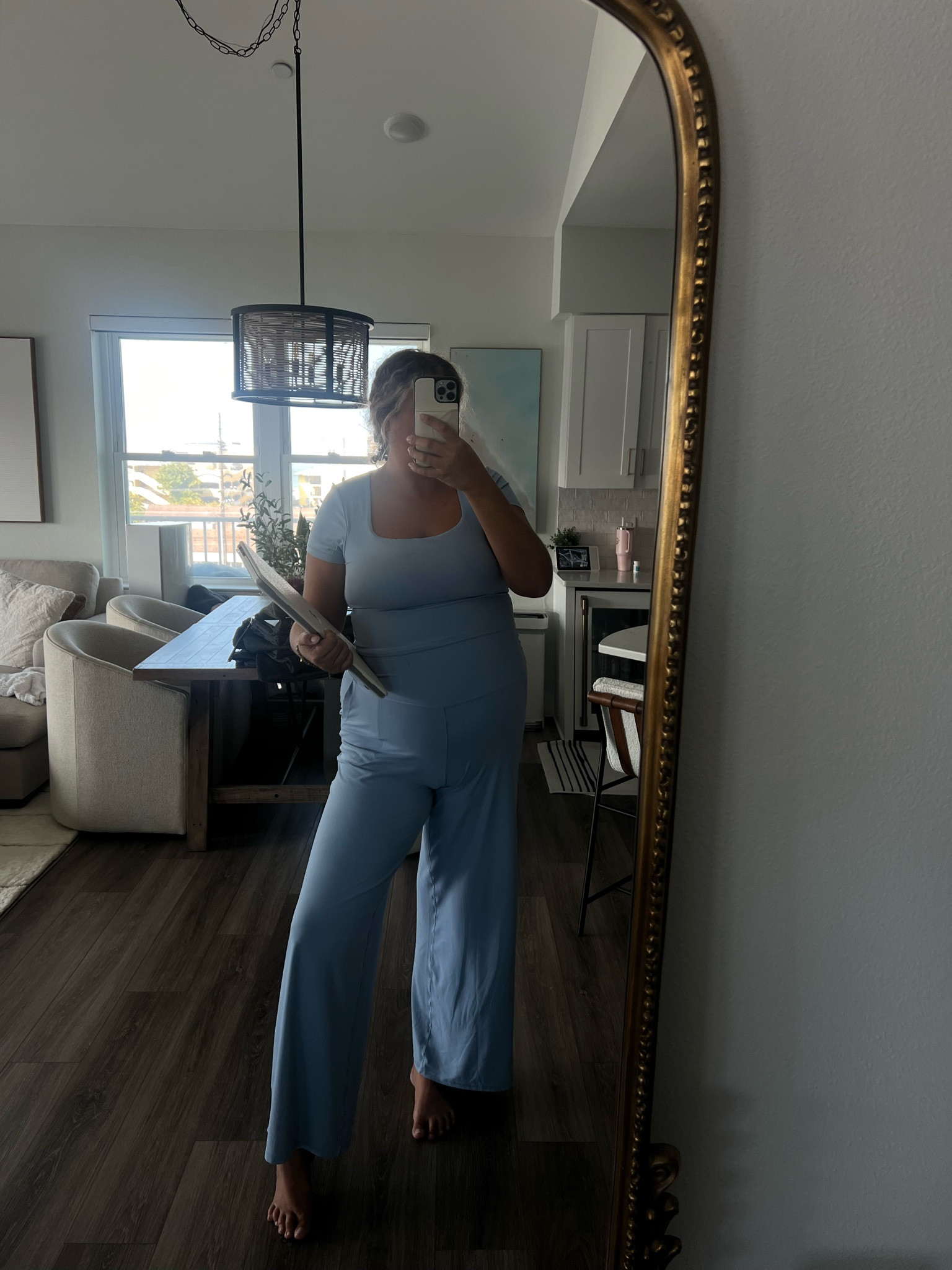 Something about a matching set just makes me feel like I can take on the day. Aerie is 30% off today and I’ve been loving their athletic wear especially these lounge pants and matching scoop neck top with built in bra

Wearing size xl pants and top 

#LTKBacktoSchool #LTKMidsize #LTKSaleAlert