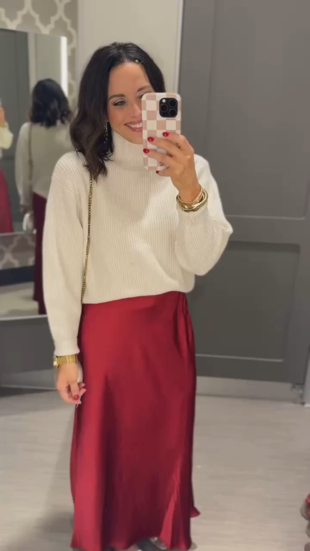 I can’t believe this is Target, ya’ll. The quality on this sweater and this color of the skirt is SO good! Aprilwilks VintagePickin women’s fashion finds women’s Christmas party outfit ideas women’s Christmas party outfit Target Christmas party outfit holiday party outfit inspo women’s viral satin midi skirt women’s midi skirt outfit ideas 

#LTKHoliday #LTKFindsUnder50 #LTKSeasonal