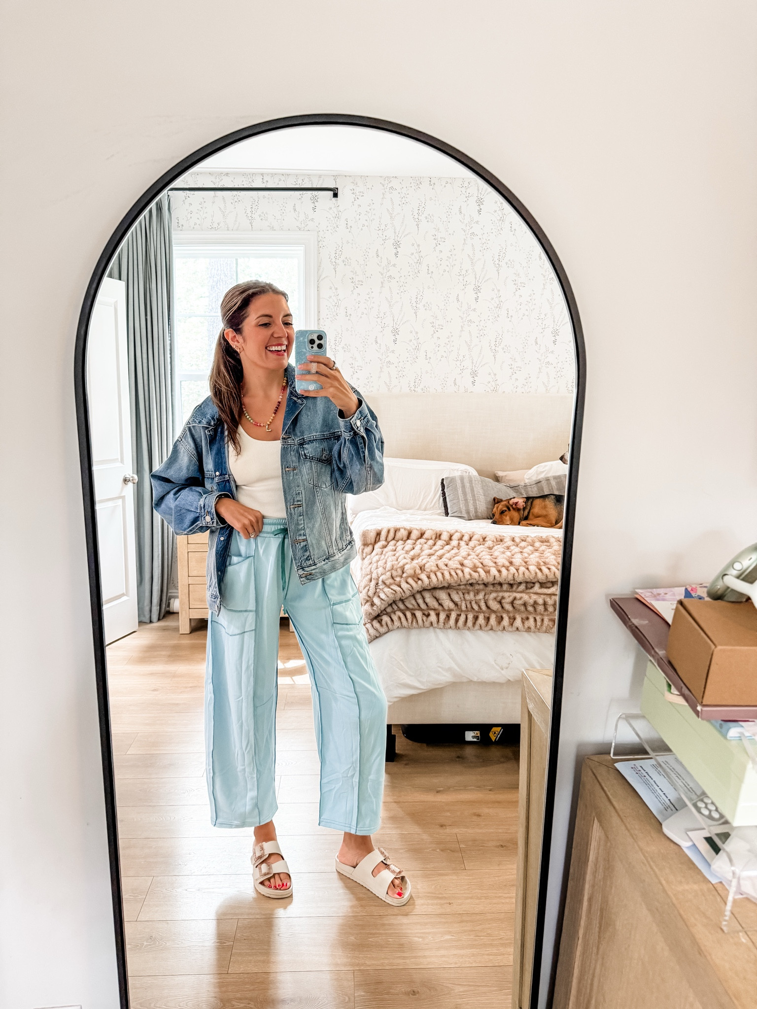 Cool mom fall style. Loving these barrel sweatpants! Fit tts. In a small. 

#LTKOver40 #LTKStyleTip