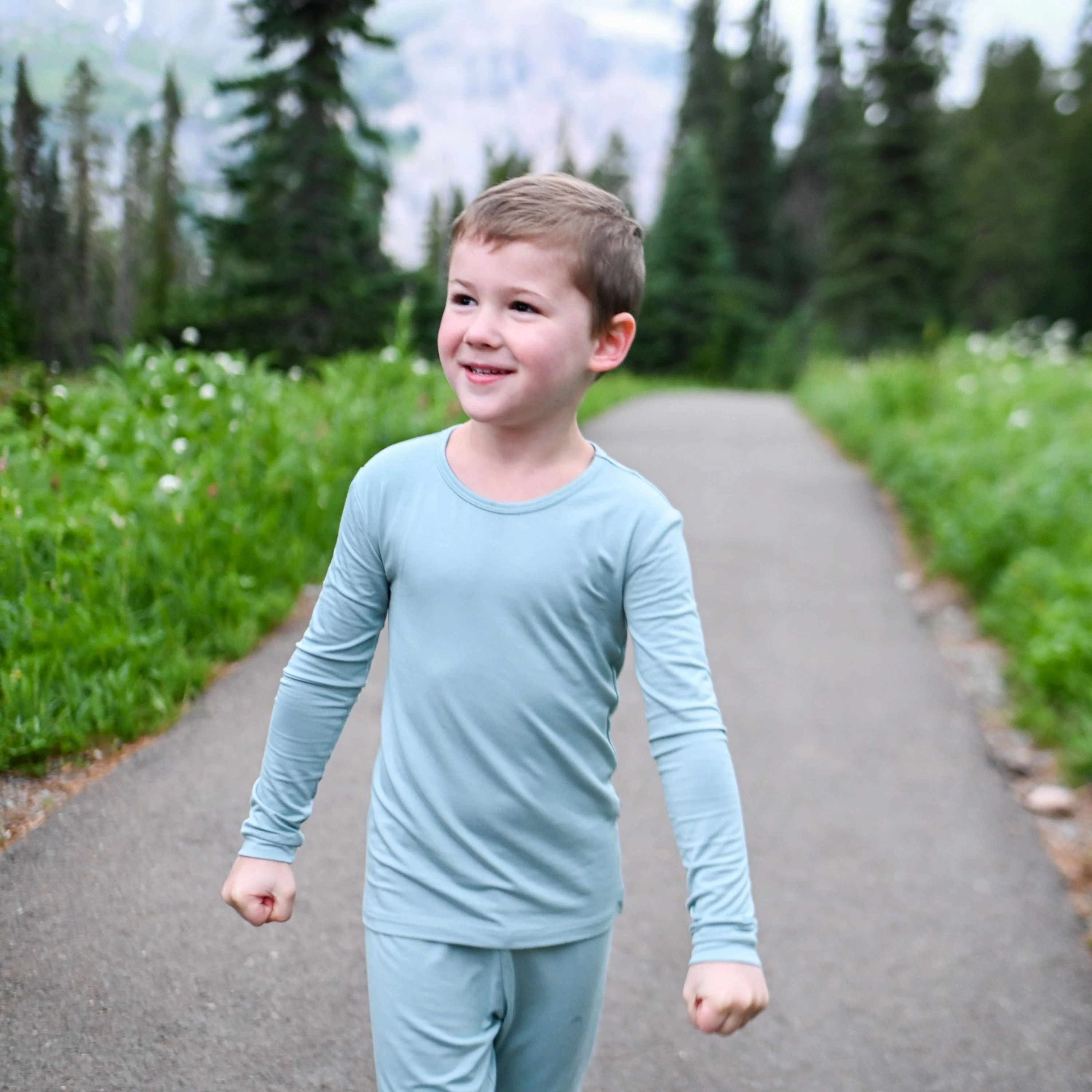 Long Sleeve Pajamas in Glacier | Kyte BABY