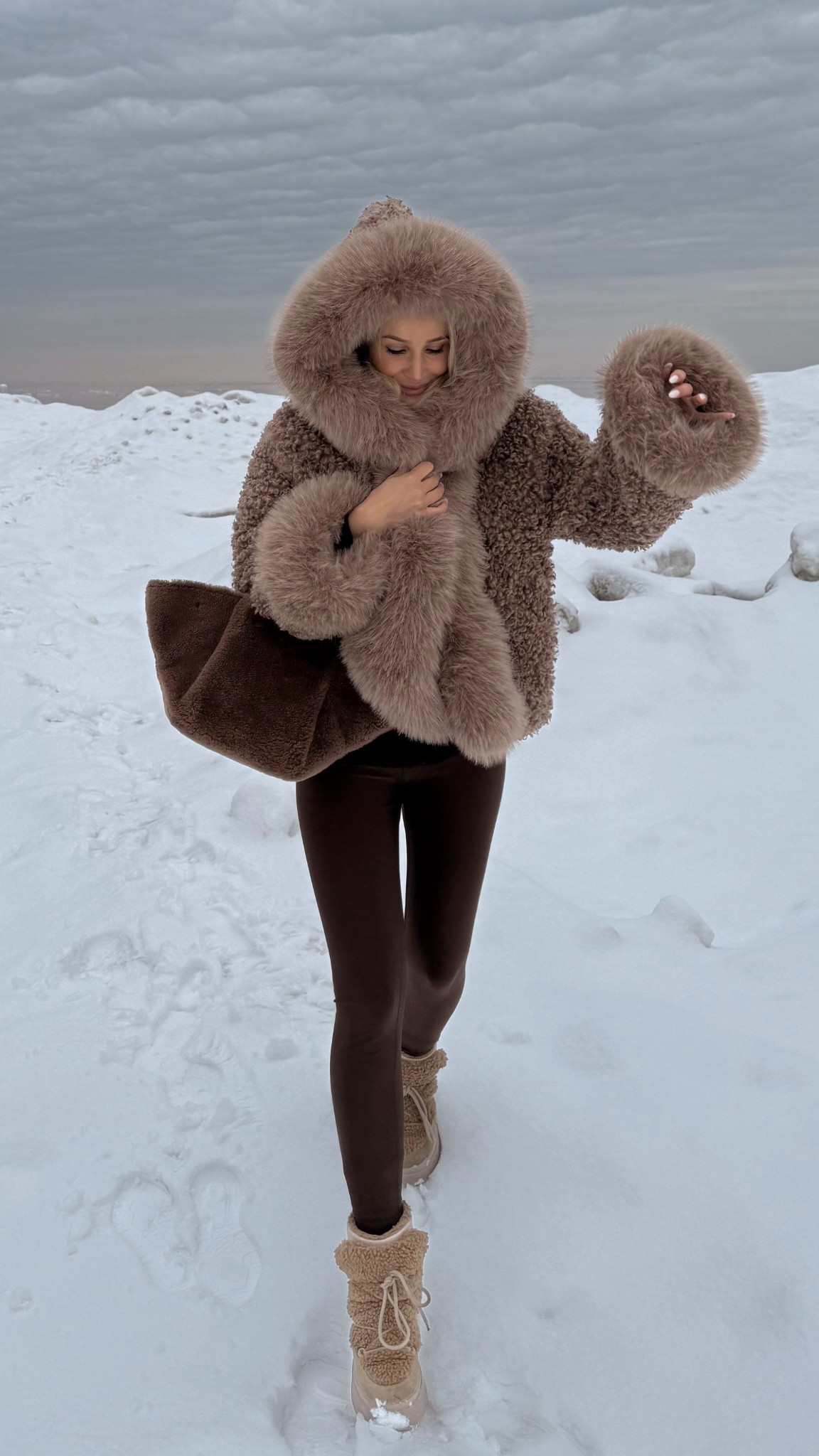 Perfect Winter teddy outfit 🤎 super warm and cozy <3 
Wearing:
DeMellier Teddy bag
Alo Leggings in size M ( warm inside & also wearing a leggings underneath)
Ash Teddy boots ( unfortunately last winter can’t find them anywhere)

#wintervacay #winter #fauxfur #furcoat #teddyboots #teddy

#LTKstyletip #LTKtravel #LTKwinter