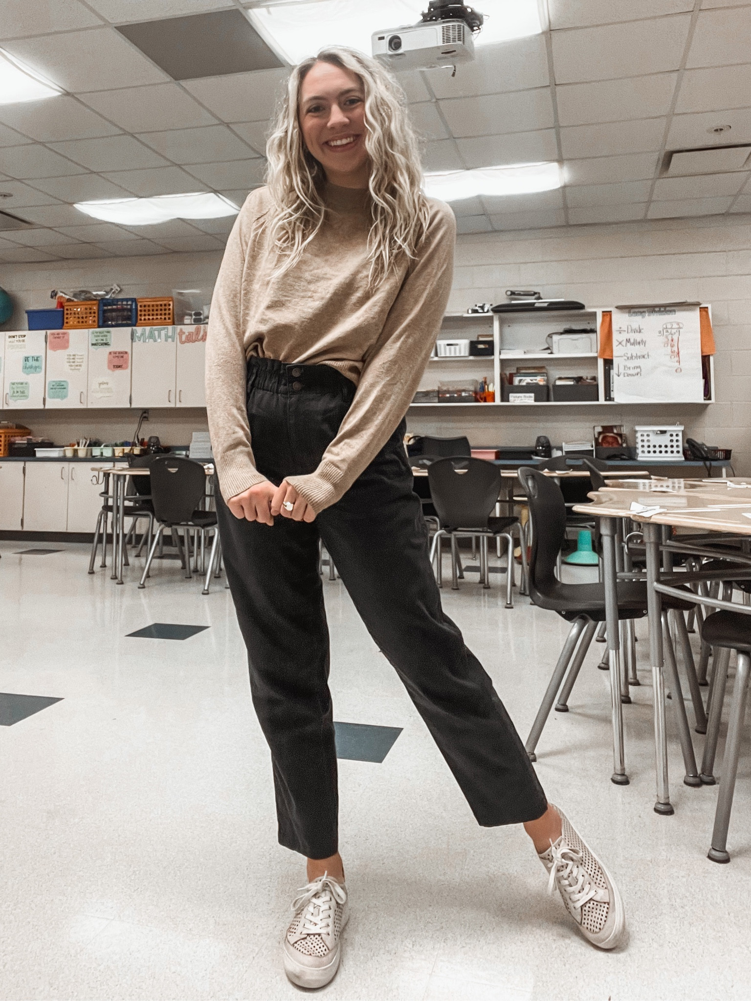 Teacher outfits, teacher outfit ideas, workwear, work outfits, teacher style, winter teacher outfits

#LTKunder50 #LTKunder100 #LTKworkwear