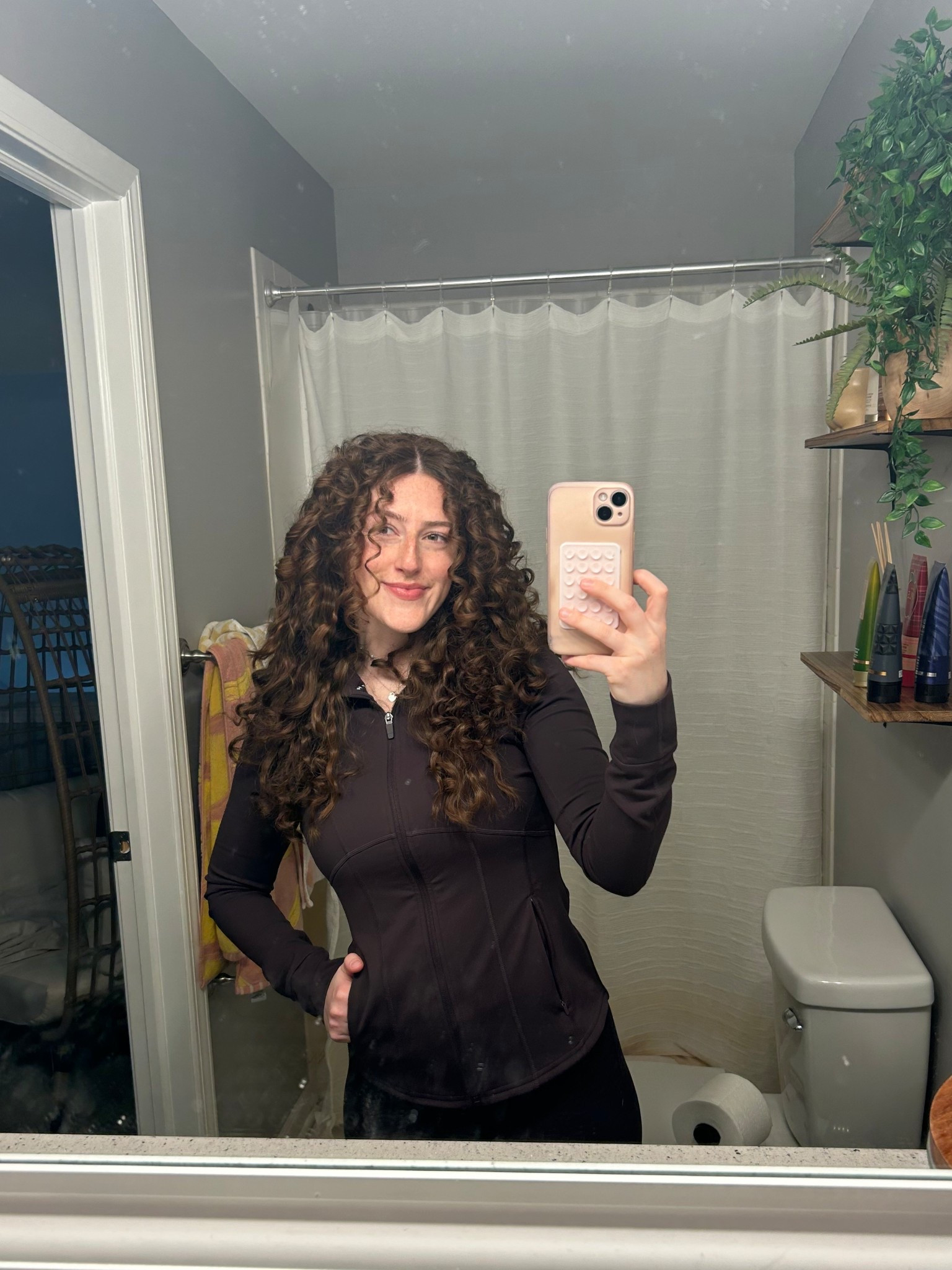 I linked the products that got me these heatless curls! 😋 

#LTKGiftGuide #LTKStyleTip #LTKBeauty