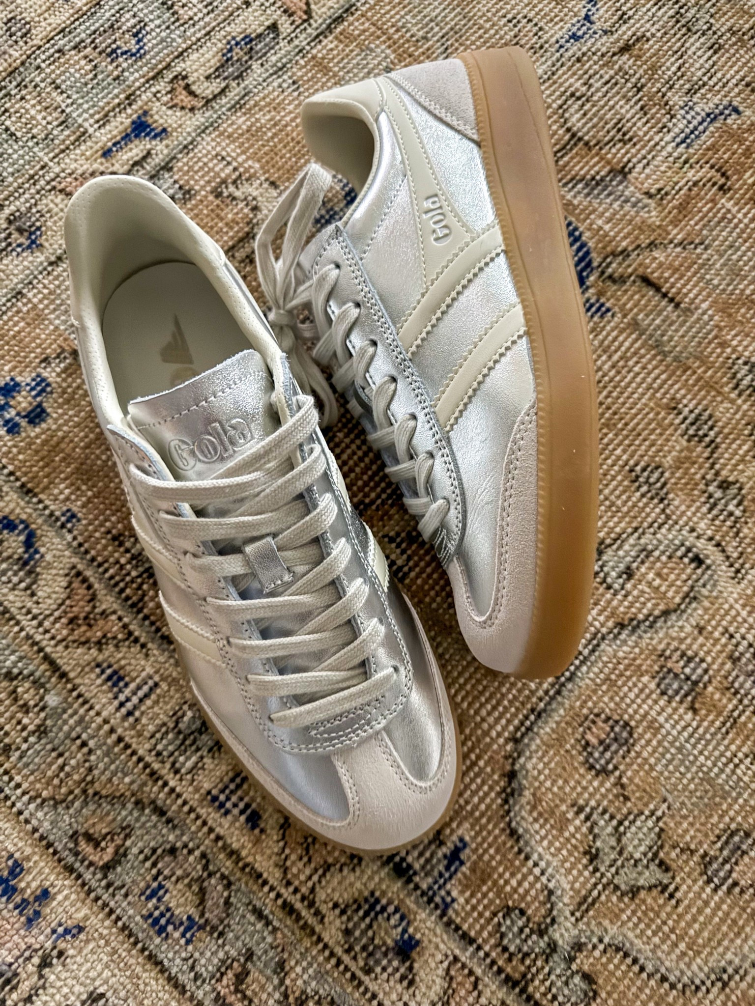 Metallic Gola Viper sneakers

Sizing Note: These run large! I’m normally a women’s 9 but went down two sizes to an 8.



#LTKOver40