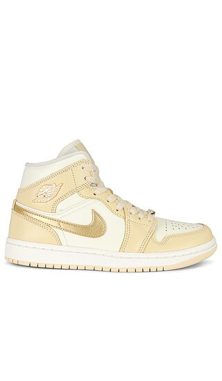 Air Jordan 1 Mid Se Sneaker in Pale Vanilla, Metallic Gold, & Coconut Milk | Revolve Clothing (Global)