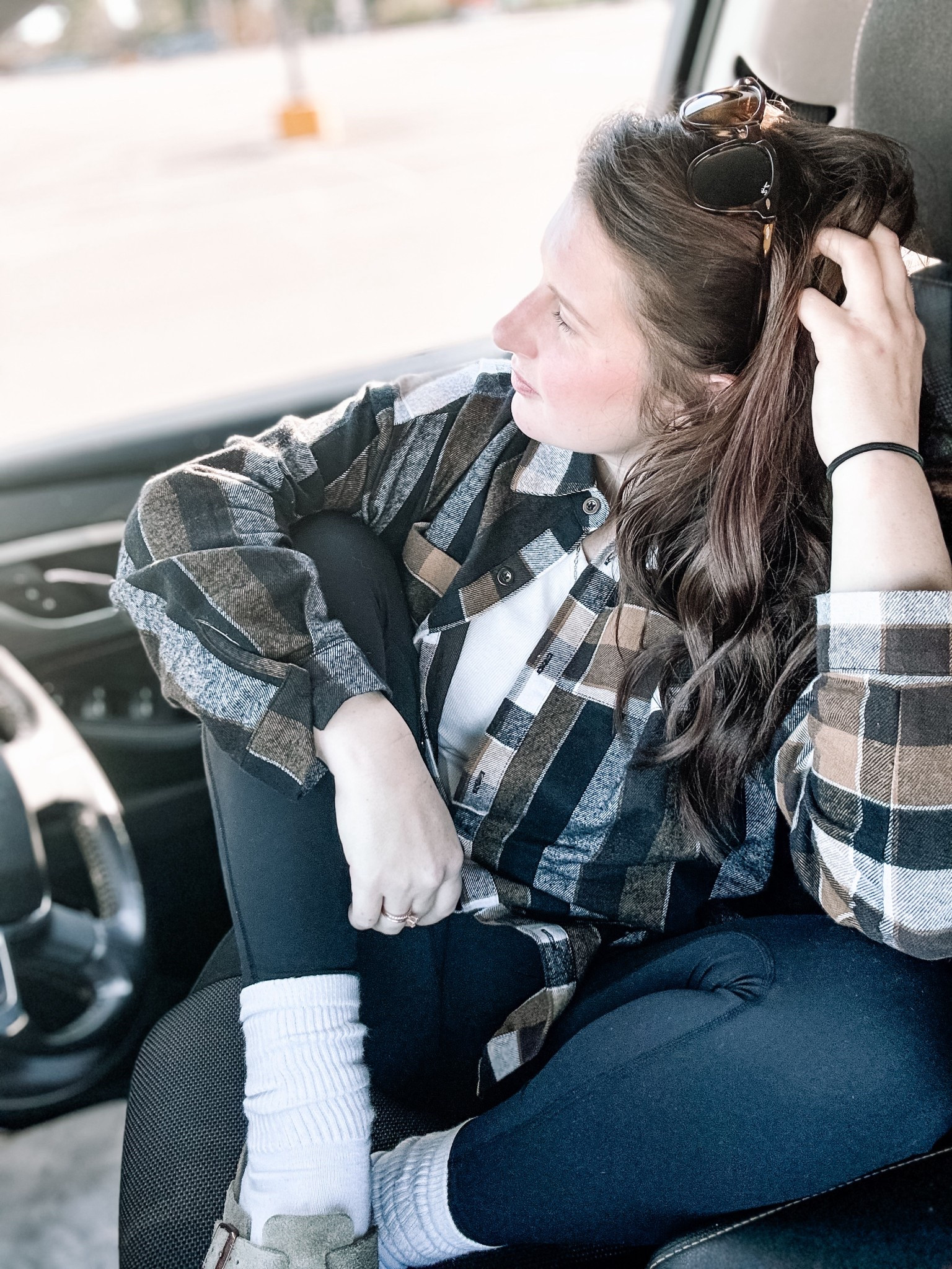 “Because comfy can still be cute 🤎
This shacket’s been on repeat for school drop-offs, coffee runs, and basically every ‘just running out real quick’ moment.
Linked it all on LTK for my fellow cozy mamas ☕✨
#SimplyJordanStyle #LTKFinds #MomLifeStyle #CozySeason”


#LTKMidsize #LTKActive #LTKSeasonal