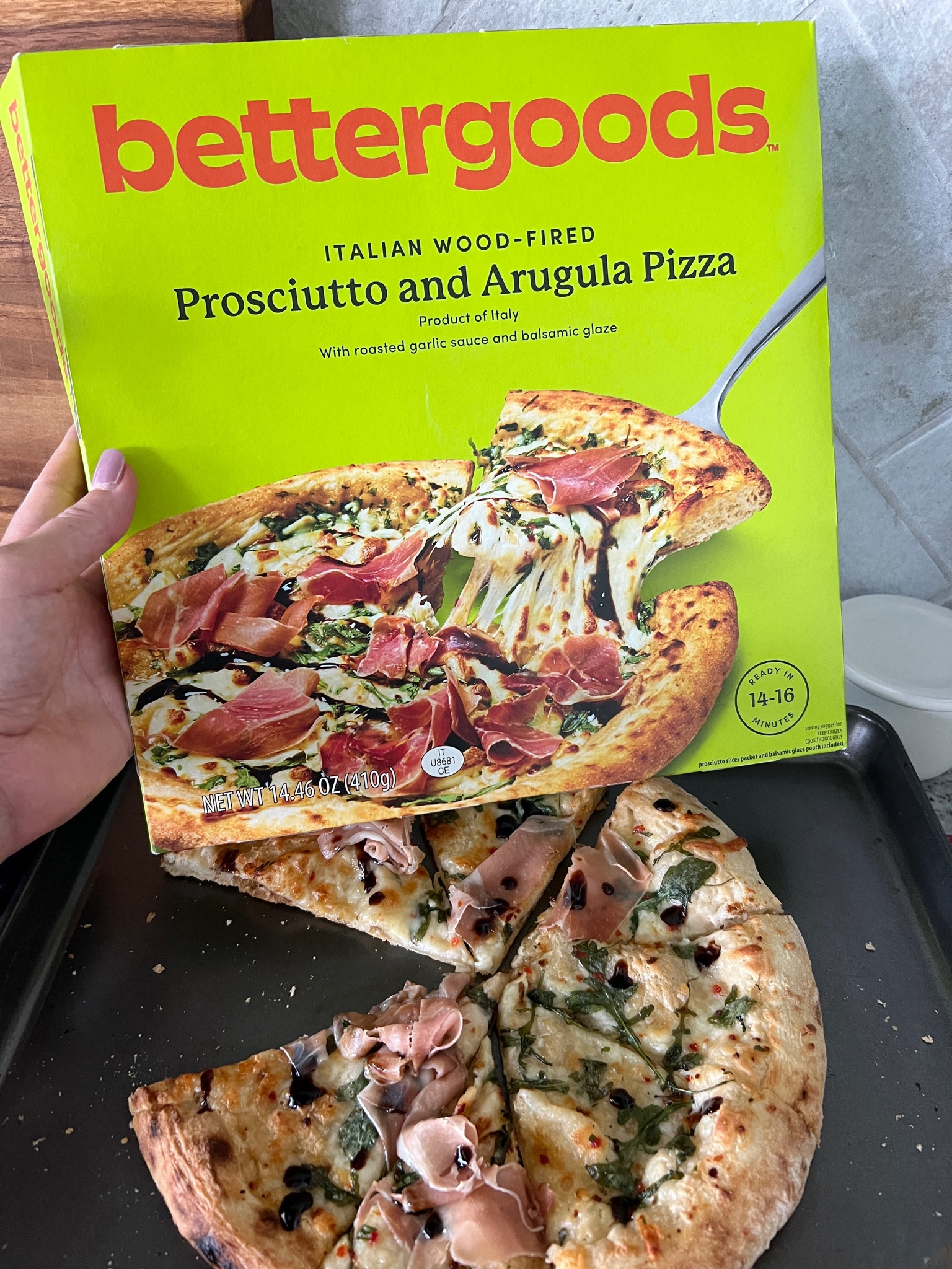 Pizza delivery made better! #WalmartPartner Rather than ordering pizza the other night we tried these Italian wood-fired bettergoods pizzas from @walmart and they were AMAZING! bettergoods delivers unique chef-inspired foods at an incredible value! #bettergoods


#LTKFamily #LTKHome #LTKU