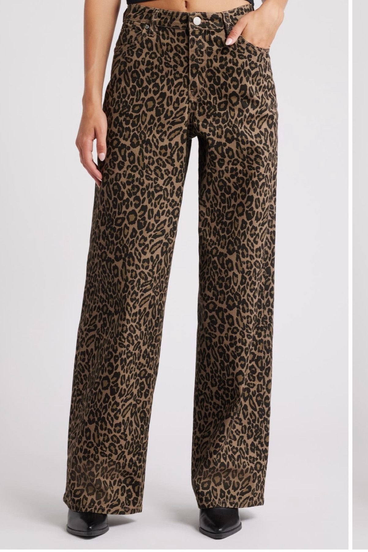 Statement jeans // date night outfits for under $100

#LTKFindsUnder100 #LTKStyleTip #LTKFindsUnder50