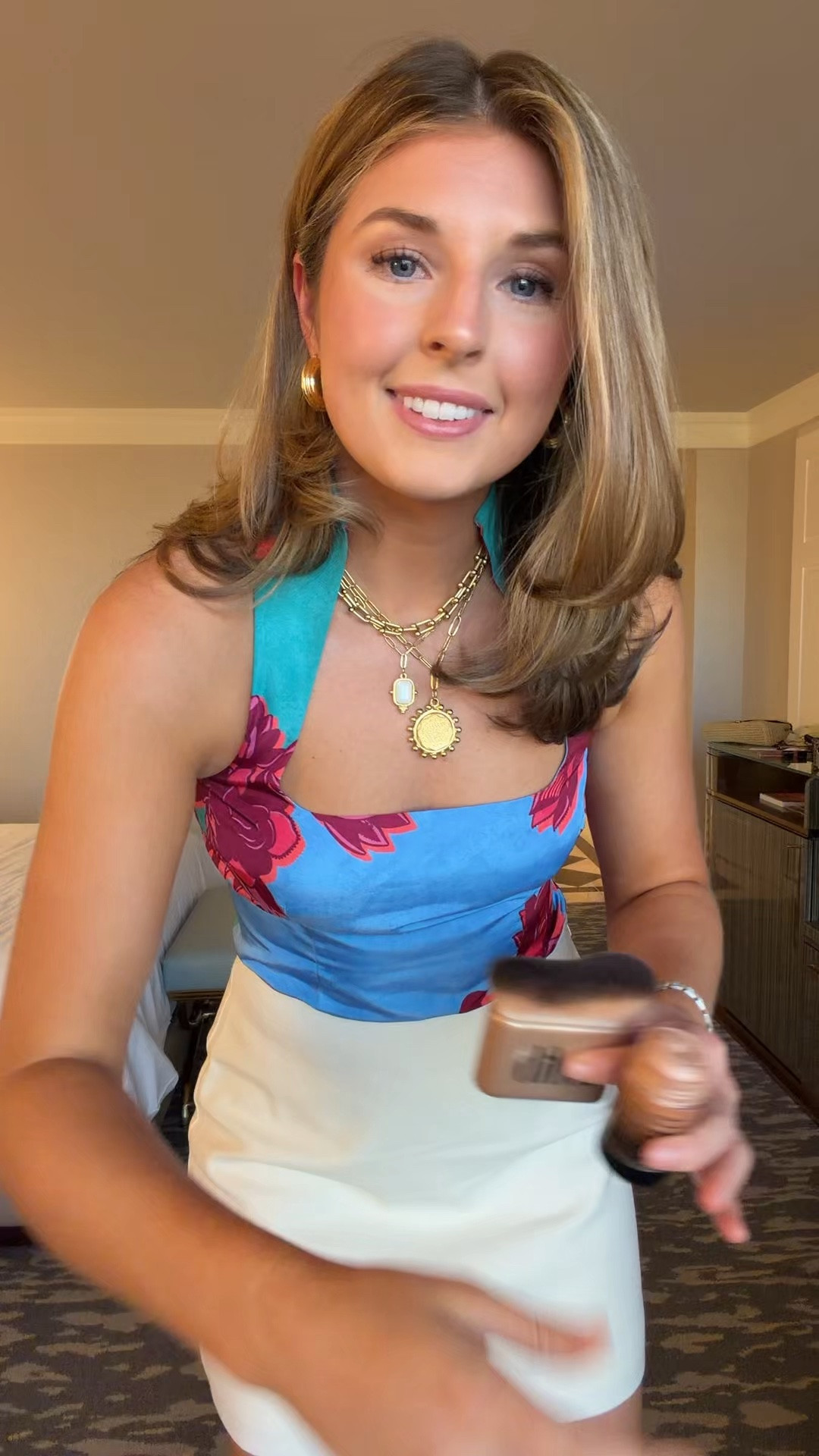 OOTN in Vegas! Wearing an XS in top - code LOUISE20 and small in skirt. Code LOUISE for 10% off at Dibs!