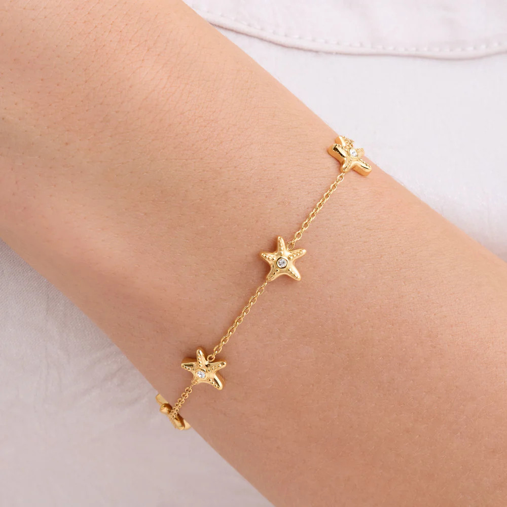 These Abbott Lyon Pieces Are Giving Casual Summer Glow 🌊✨ Cute Little Charms Like Starfish & Lobster Make It Feel So Fun 🐚 

 #LTKSeasonal #LTKU #LTKSaleAlert
