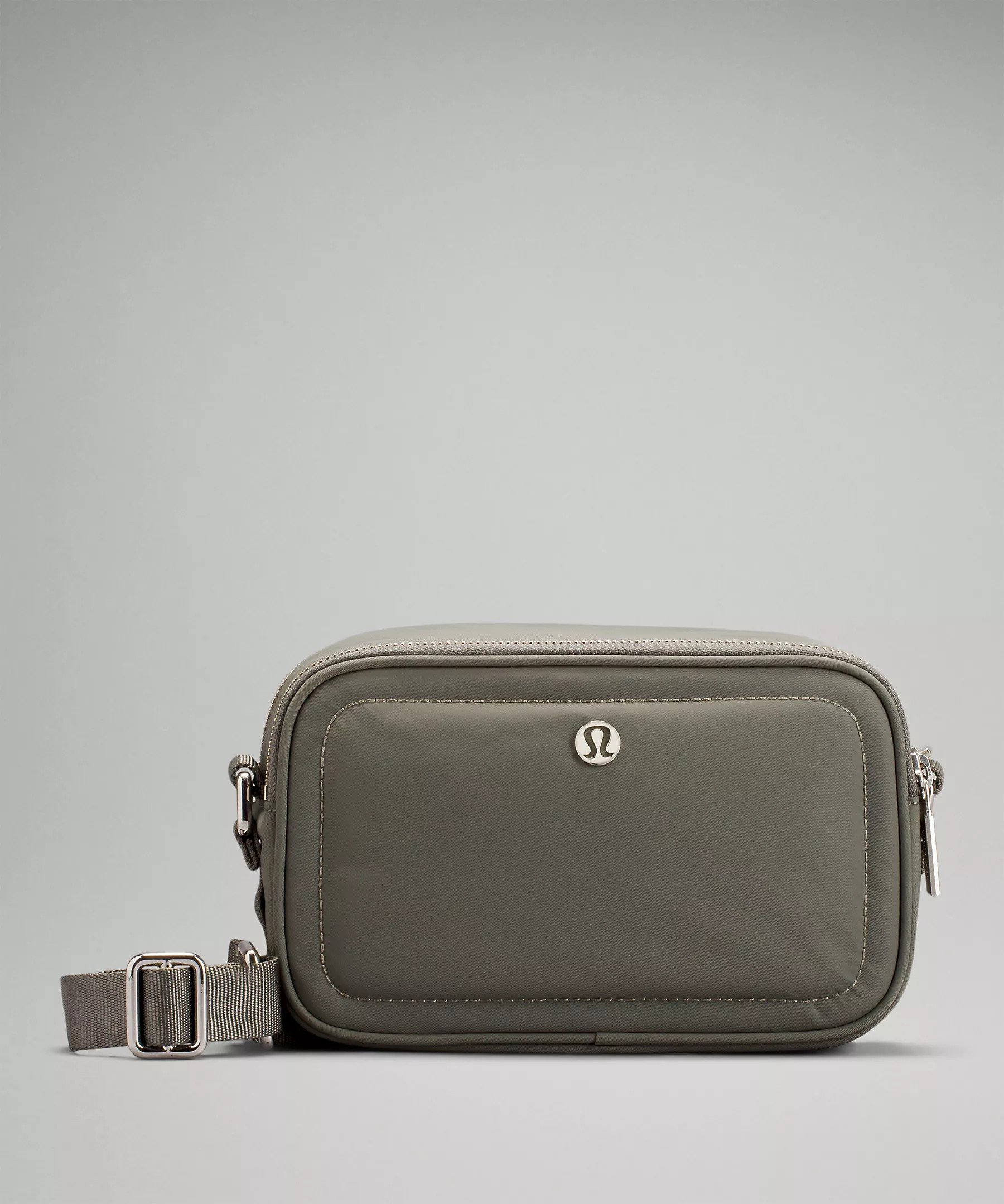 Crossbody Camera Bag 2L | Lululemon (US)