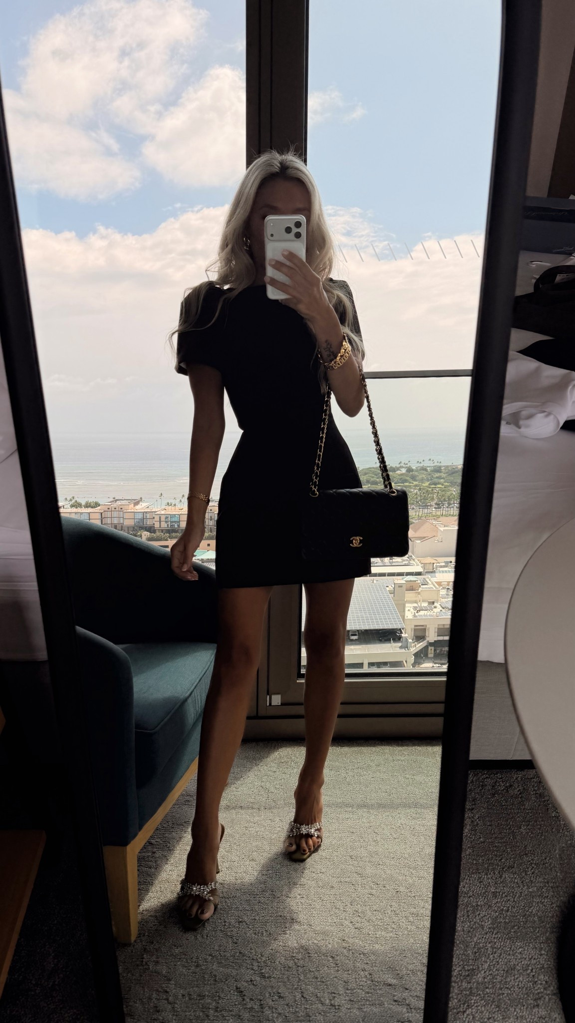 THIS ZARA DRESS a is a whole new vibe! Fits like a corset- makes your waist so small! Size xs. 

#LTKPetite #LTKParties #LTKFindsUnder100