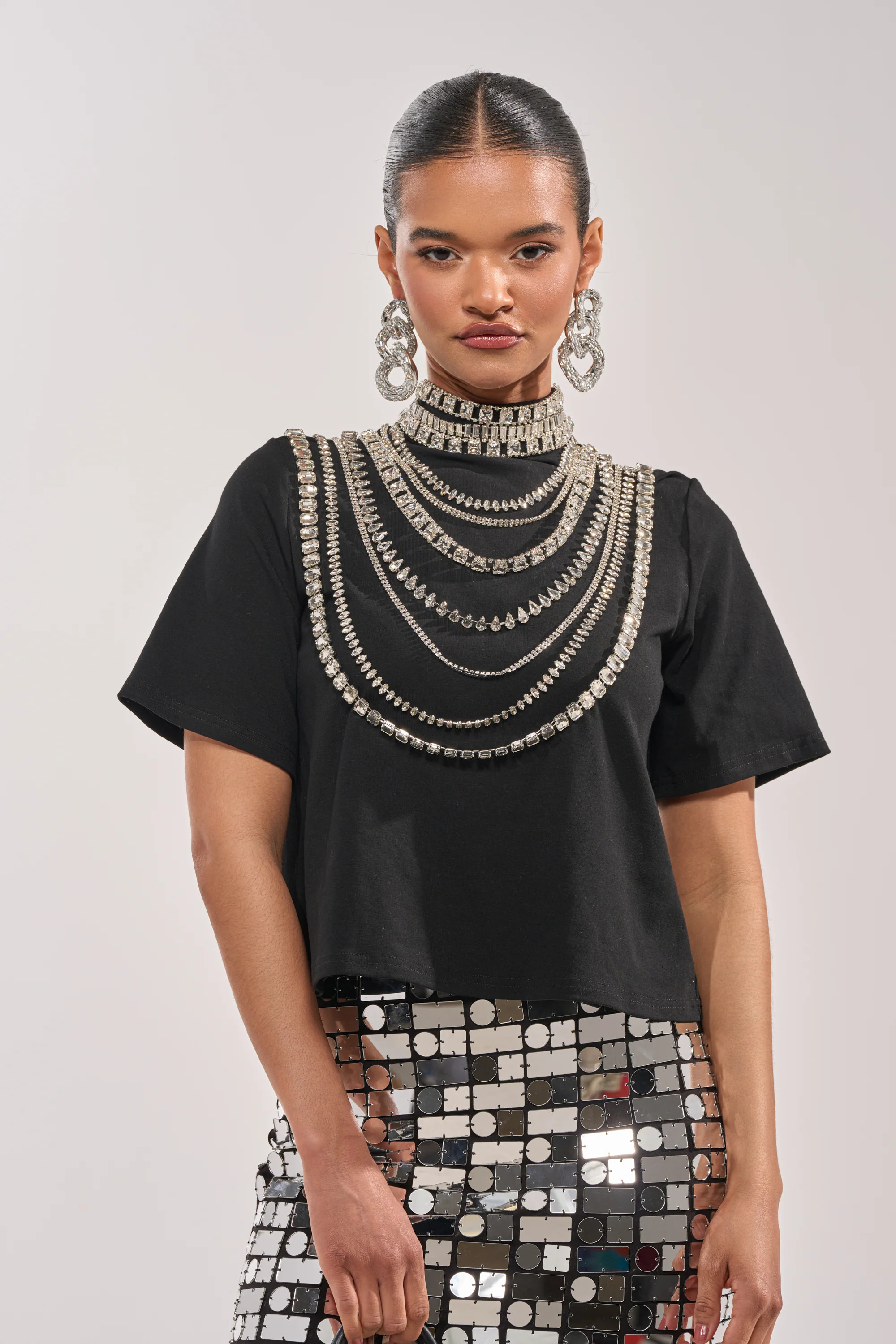 ROYALTY RHINESTONE TEE | AKIRA
