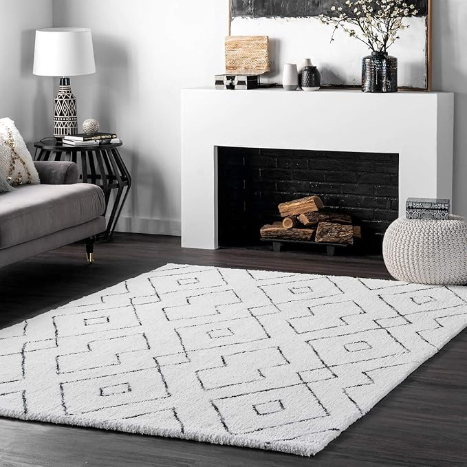 nuLOOM Lauren Lattice Shag Area Rug, 5' x 8', White | Amazon (US)