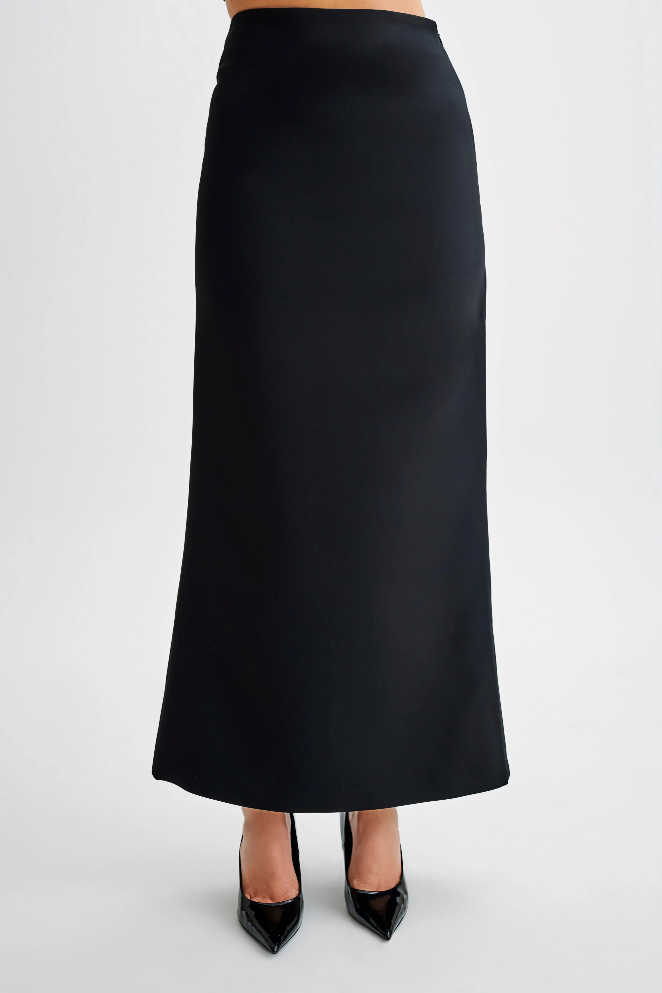 Micah Suiting Maxi Skirt - Black | MESHKI US