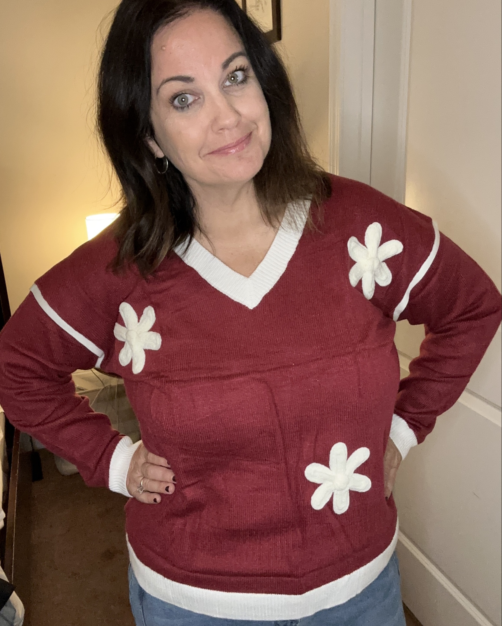It’s all from Amazon! The sweater is so soft and the headbands are my favorite! 

Sweater - XL
Jeans (amazing barrel leg) - XL 

#LTKMidsize #LTKOver40 #LTKFindsUnder50