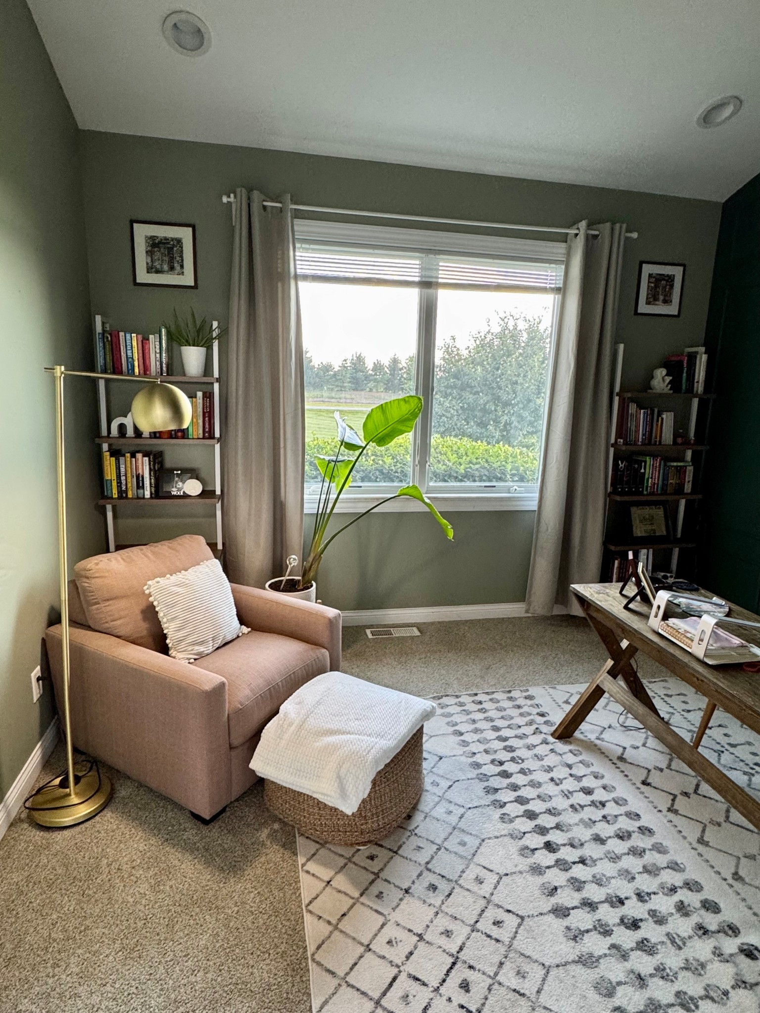 Home office

#LTKStyleTip #LTKHome