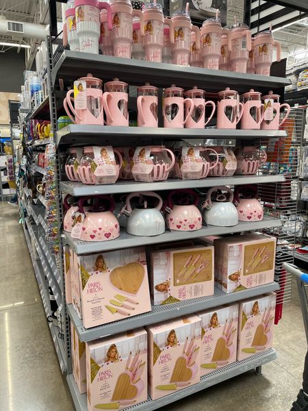 For all you PINK girlies! Paris Hilton dropped a new link of pink kitchen items! 

Walmart, kitchen, Paris Hilton, trending, pots, knives, pink, aesthetic, valentines, hearts, tumbler, dupe, Stanley 

#LTKfamily #LTKhome #LTKstyletip