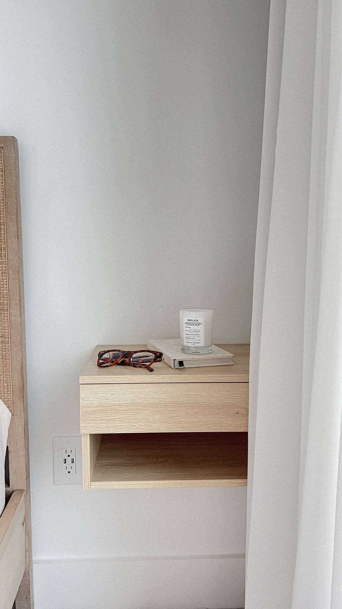 love these burch wood floating night stands for my bedroom. the floating night stands really help open up the space. 

it has a drawer and shelving underneath. they’re not large, but a bit on the smaller side. 


#LTKhome