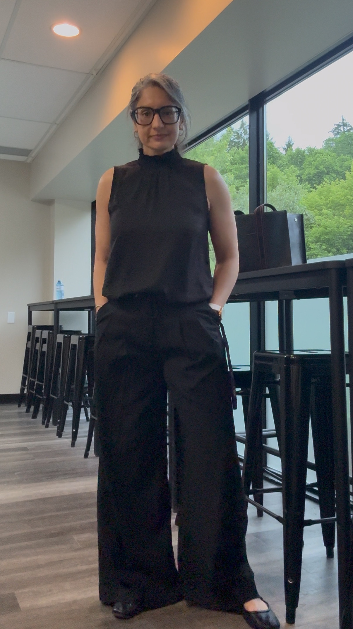 I loved my white wide leg pants so much... I bought them in black too!

Wearing a size 6.

Blouse: from Winners years ago
Ballet flats: Franco Sarto from Winners

#LTKstyletip #LTKcanada #LTKsummer