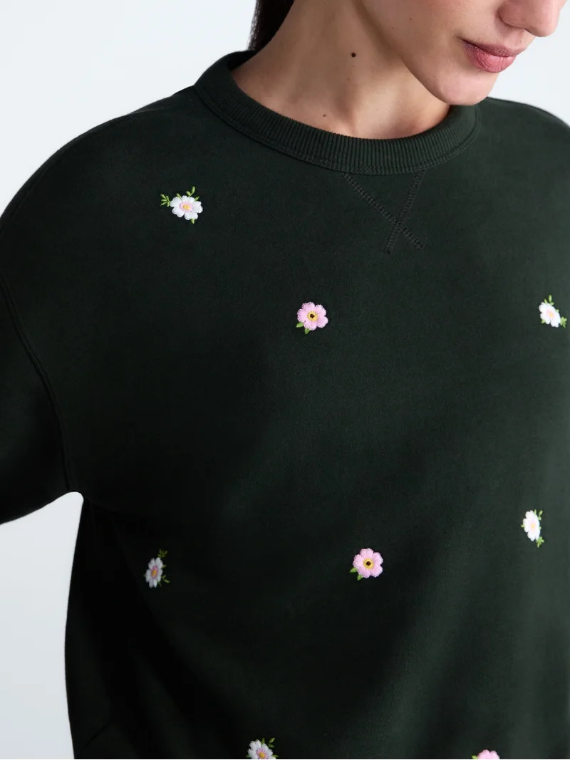 Free Assembly Women's and Women's Plus Embroidered Sweatshirt, Sizes XS-4X | Walmart (US)