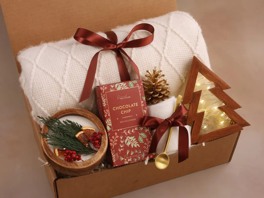 Christmas Gift Basket, Personalized Hygge Gift Box, Friendship Gift Set, Thank You Gift, Xmas Gif... | Etsy (US)