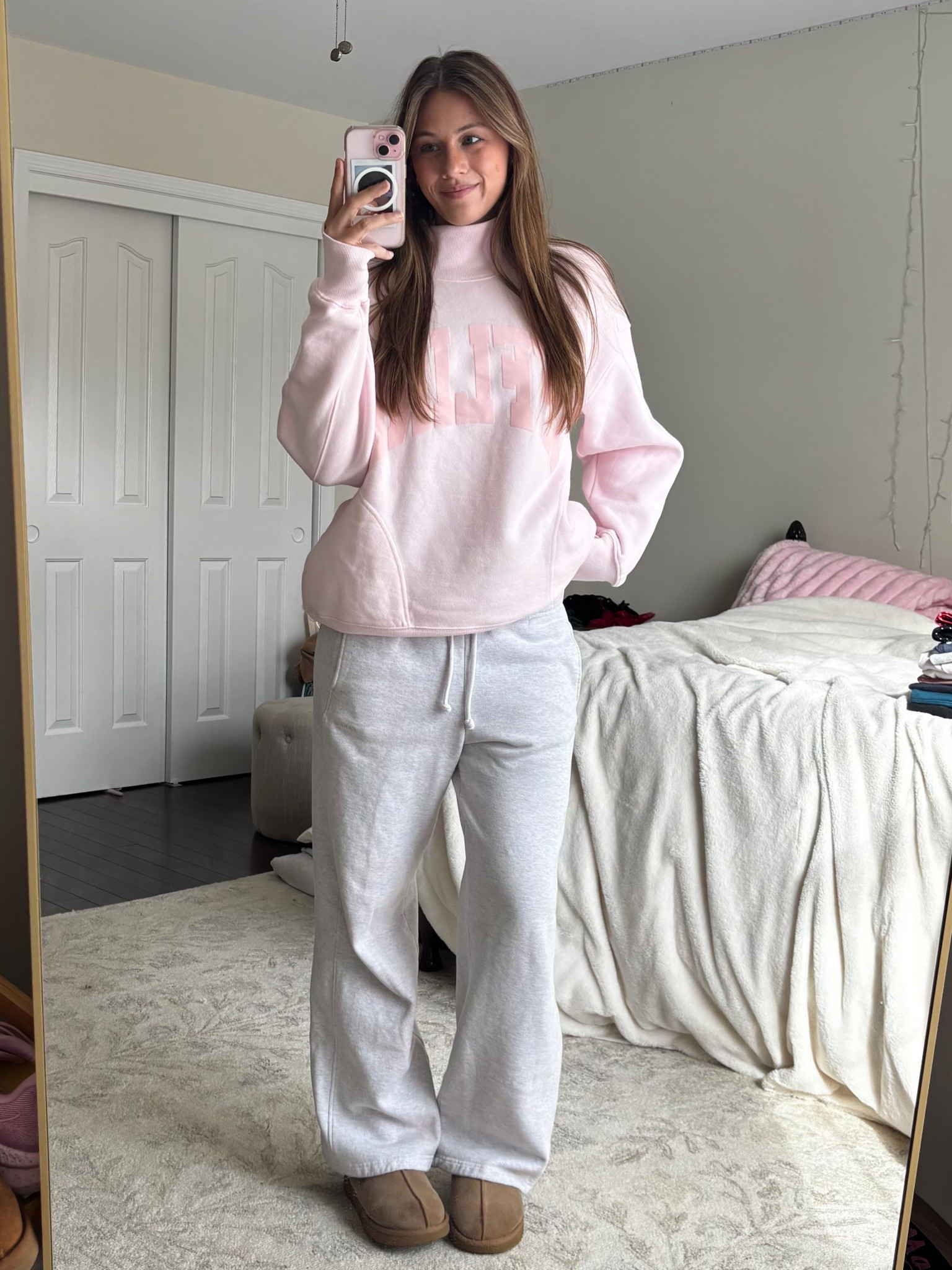 Valentines outfit with a pink mockneck sweatshirt!
#ae #mockneck

#LTKValentine #LTKSaleAlert #LTKootd