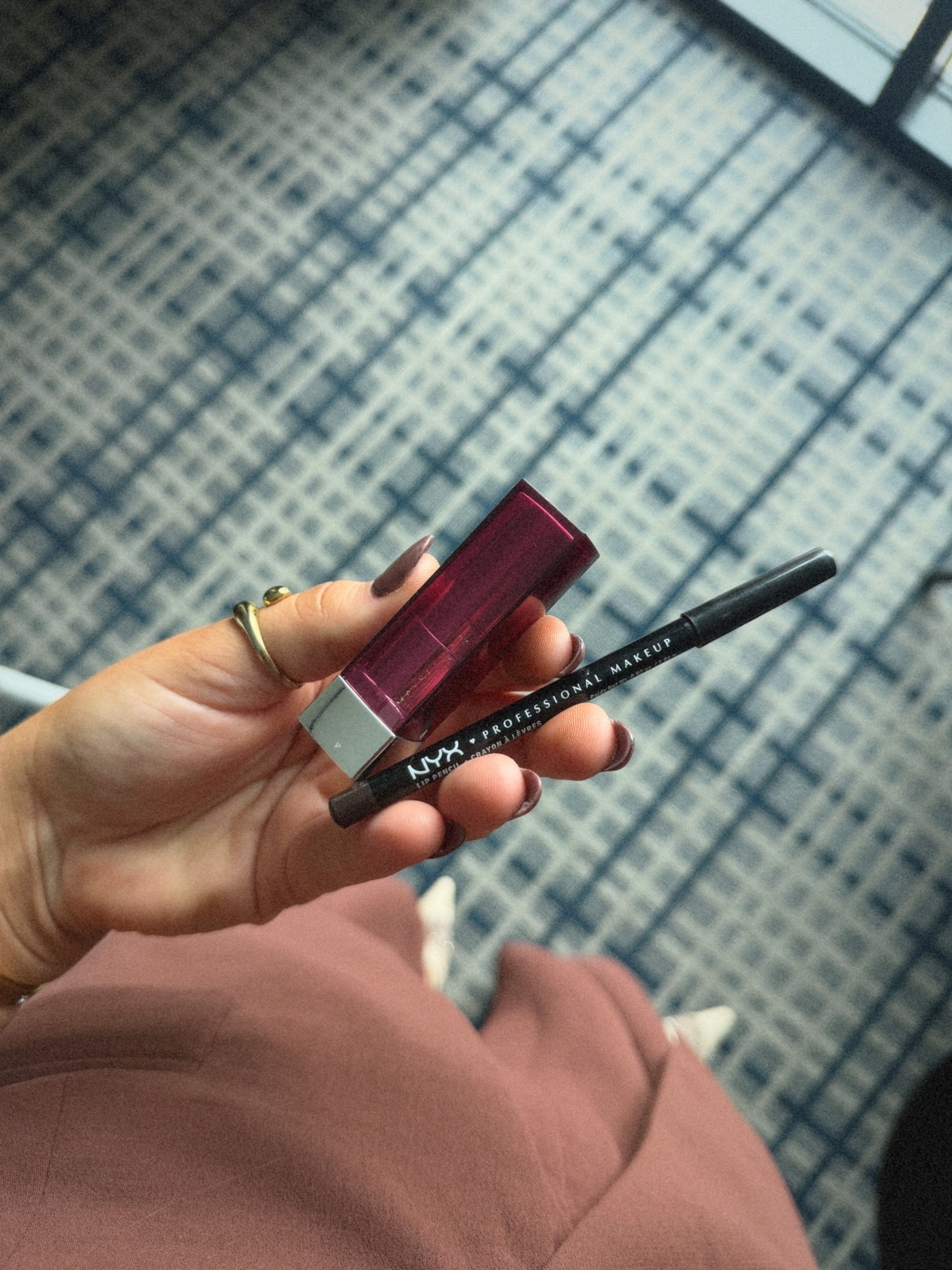 Go-to lip combo 

@nyx lip pencil in espresso for liner
Lipstick is maybelline born with it (015)

Both from @Target 

Makeup lip combo drugstore