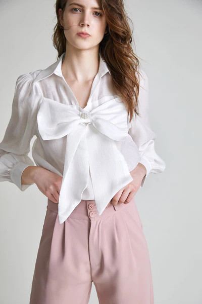 White Bow-Front Collared Blouse | J.ING