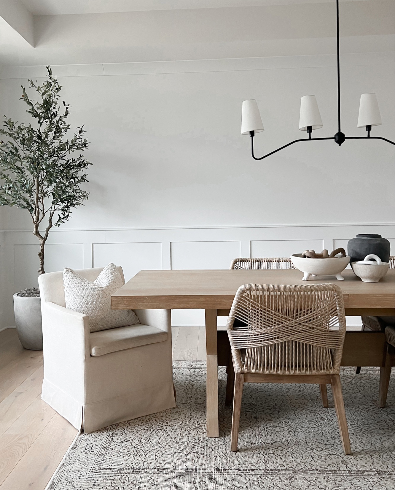 Dining room, dining table, white oak dining table, rope chairs, dining chair, neutral dining chairs, extending dining table, vintage rug, olive tree, home decor, Amazon home, pottery barn dining room 

#LTKMostLoved #LTKhome #LTKfindsunder50