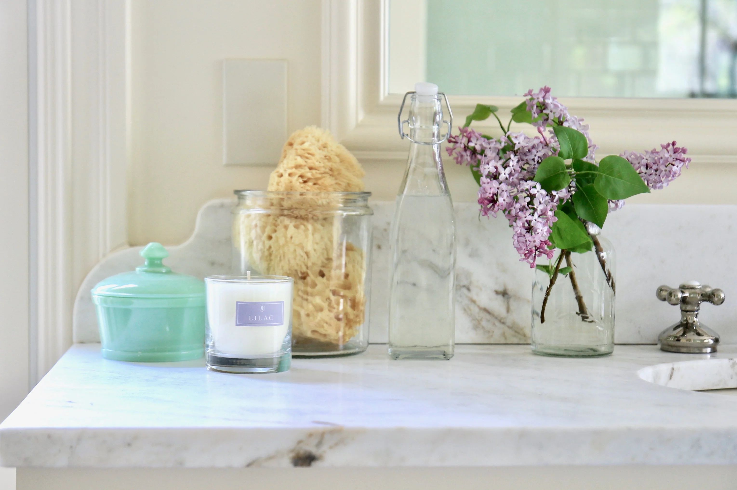 Lilac Candle | 10oz | JSH Home Essentials