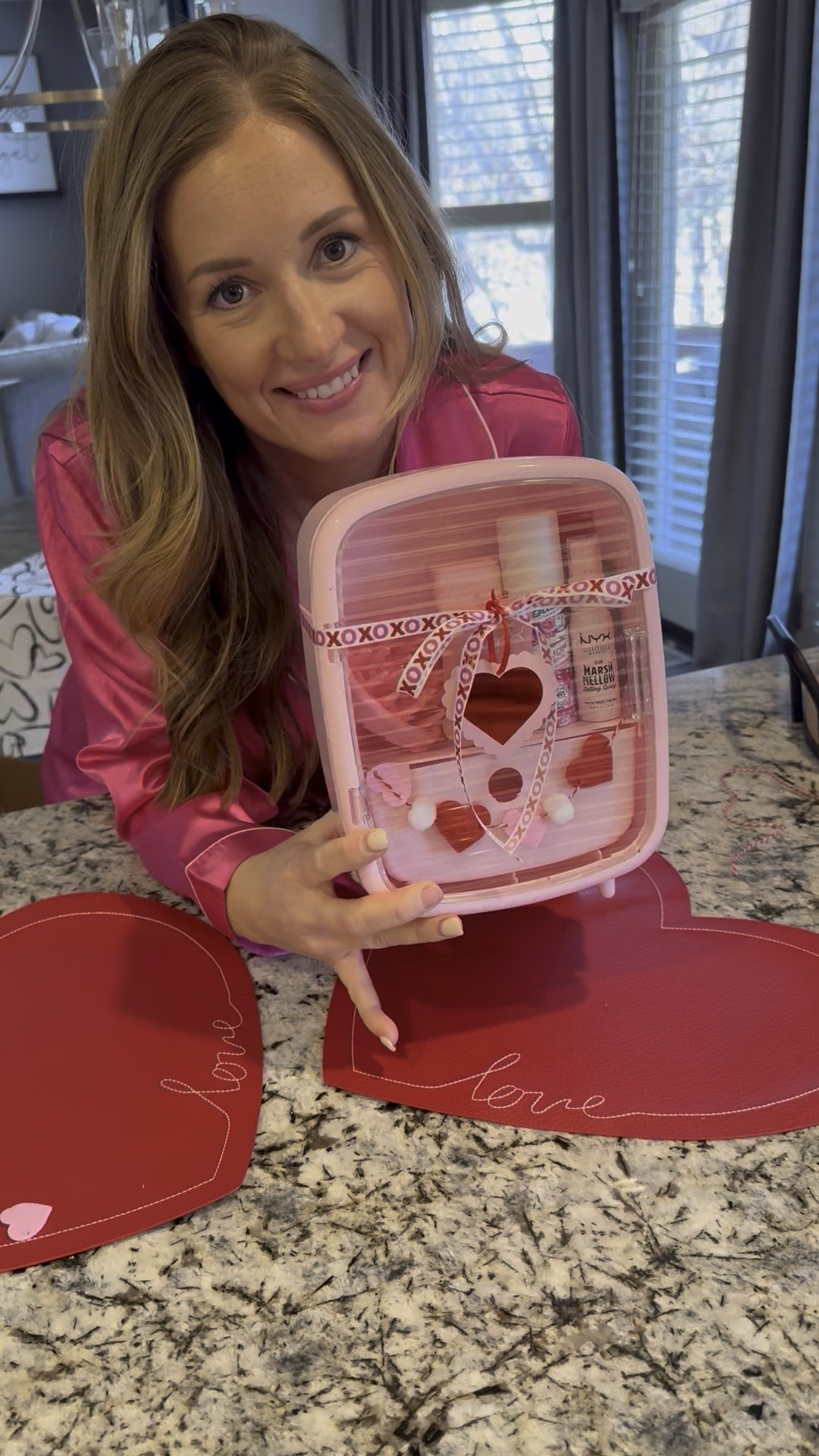 The cutest Valentine’s Day gift for your special girl! Teen, pre-teen, daughter, friend, sister, mom or yourself! #skincare #spa #makeupdisplay #organizer #makeup



#LTKMostLoved #LTKSeasonal #LTKGiftGuide