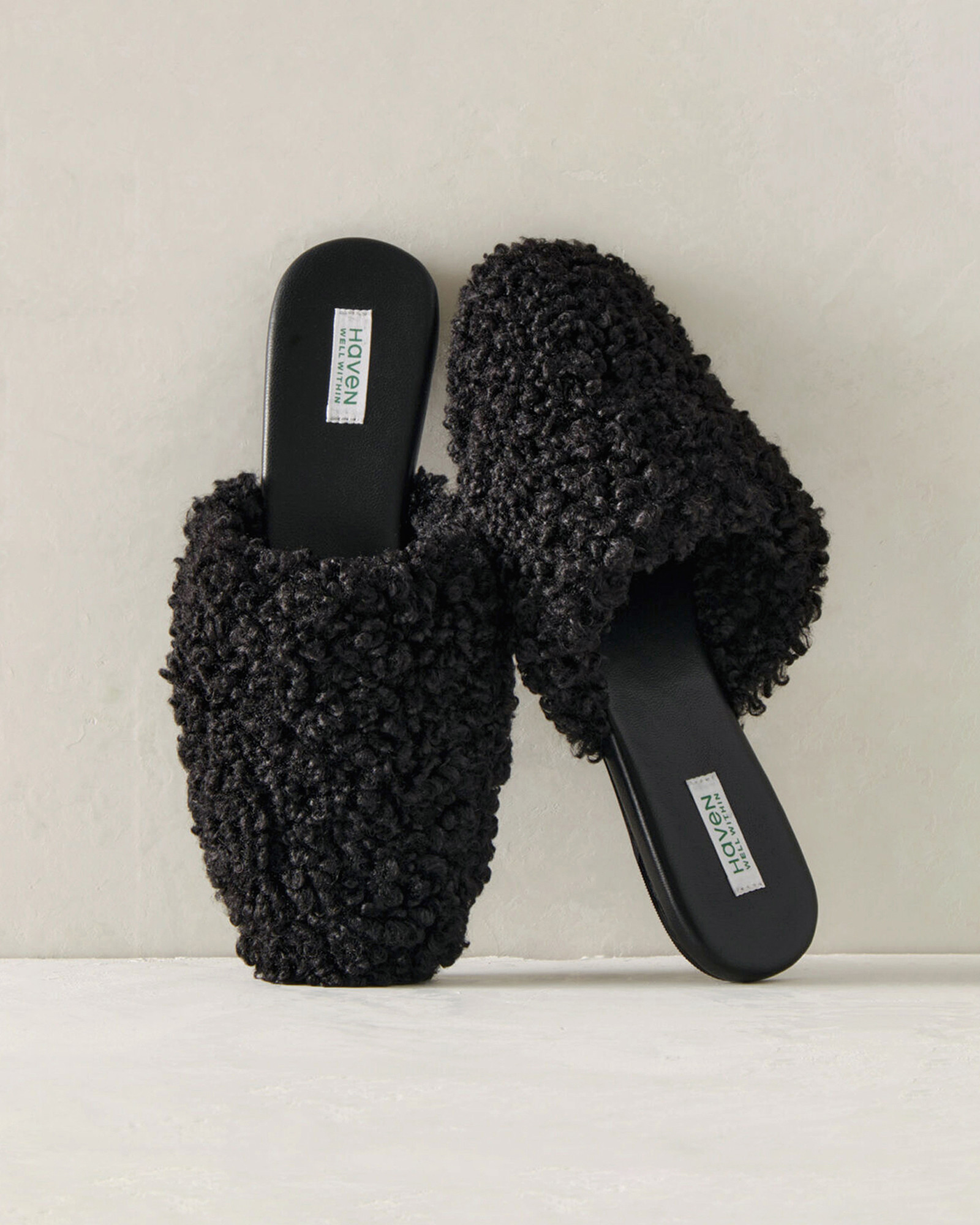 Sherpa Mules | Black | 8 | Haven Well Within